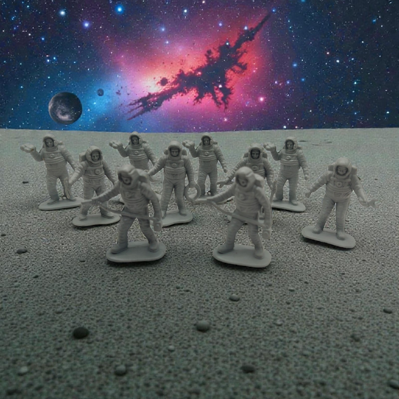 10 Vintage Plastic Space Men Astronaut Figure Army Men Gray Miniature Toys