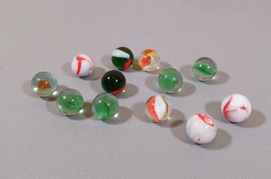 Lot Of Twelve Vintage Marbles  1" Wide Some Akro Agate