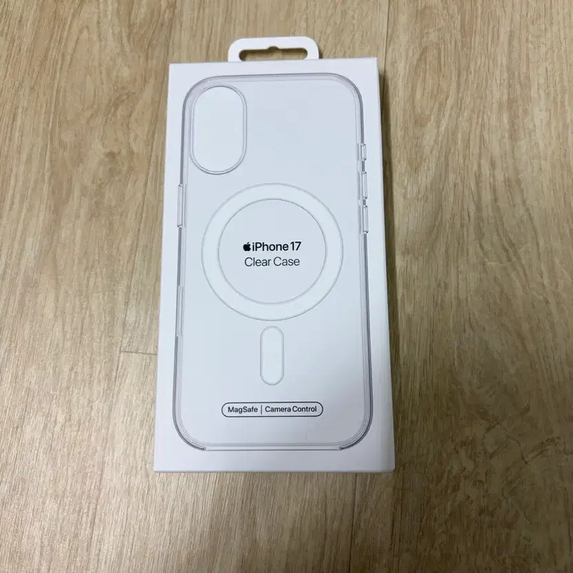 Official iPhone 17 MagSafe Transparent Case