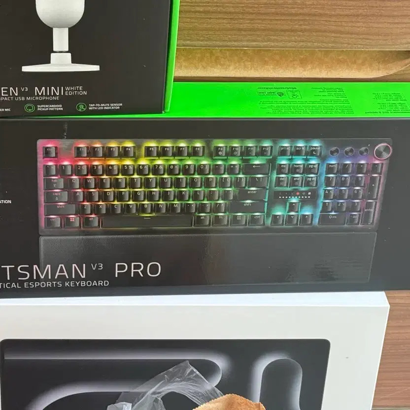 Razer Huntsman V3 Pro Mechanical Keyboard - Pre-Owned
