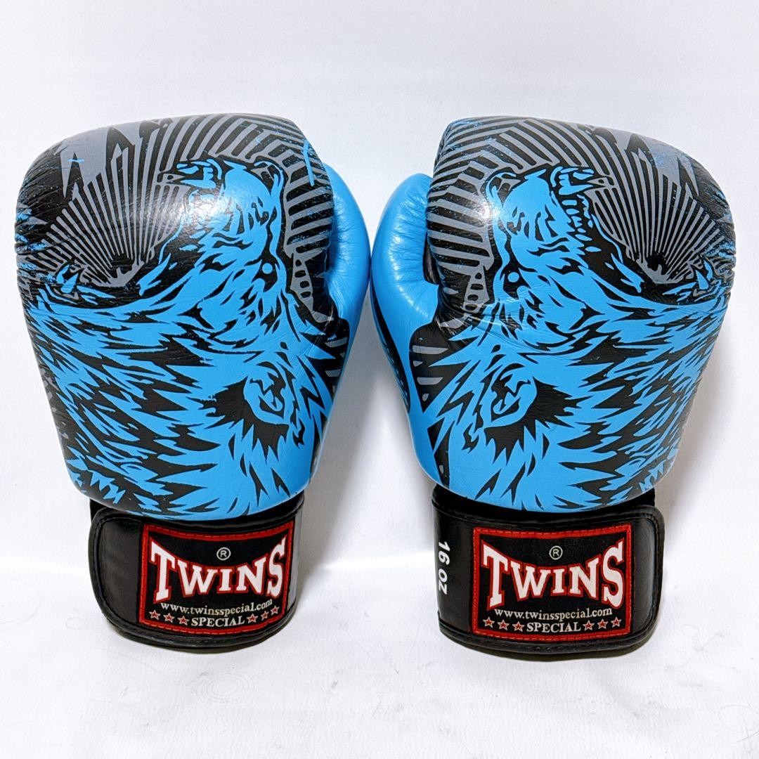 Twins Special Boxing Gloves 16oz Black Blue Bear Leather Muay Thai Karate Art