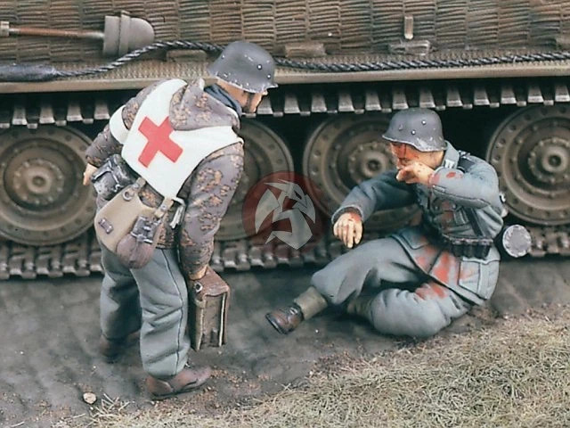 Verlinden - German Medic And Wounded 1:35 (1721) Modeling
