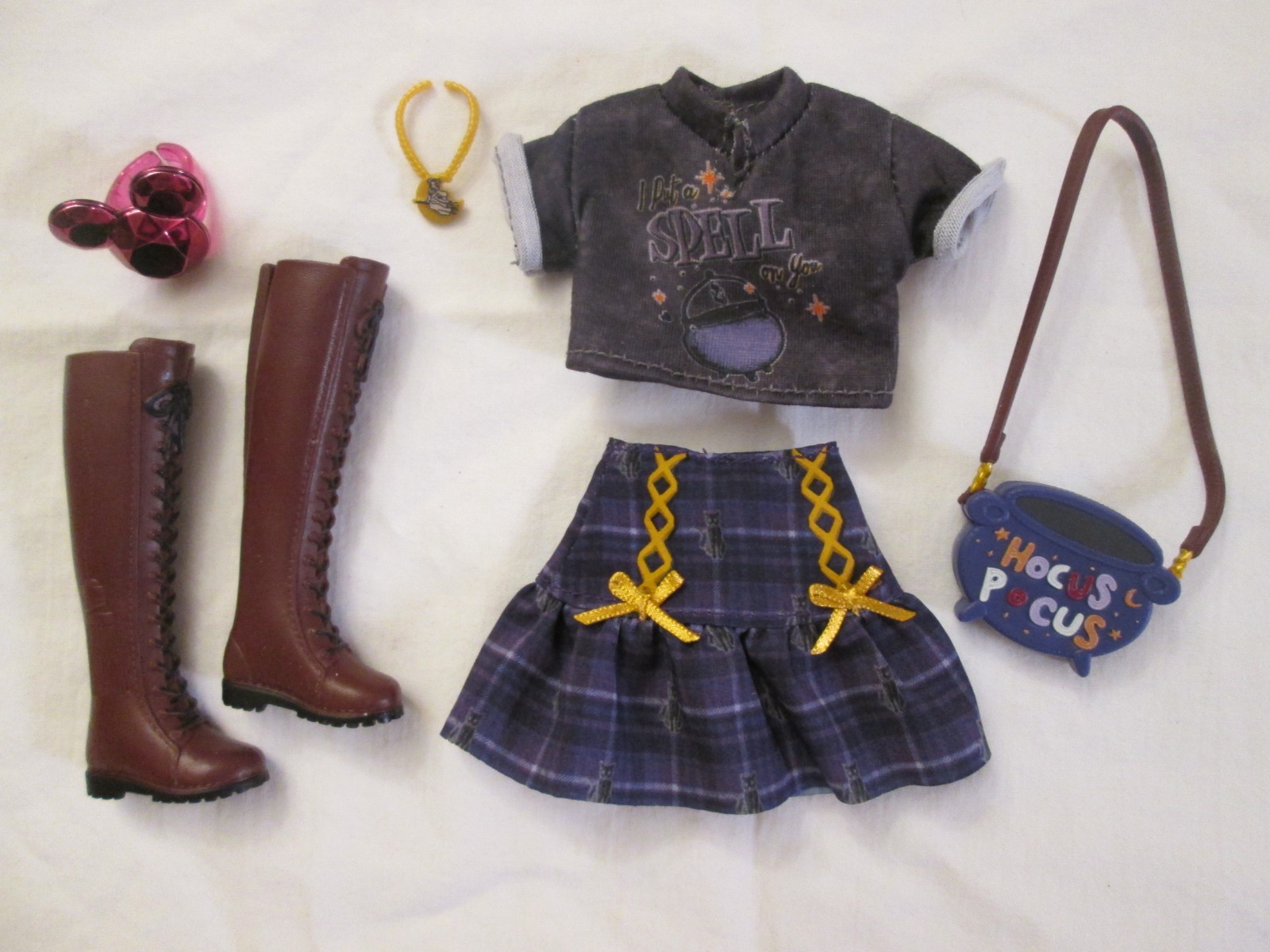 Disney ILY 4Ever I Love Hocus Pocus 11" Doll Outfit Top Skirt Boots Cauldron Bag