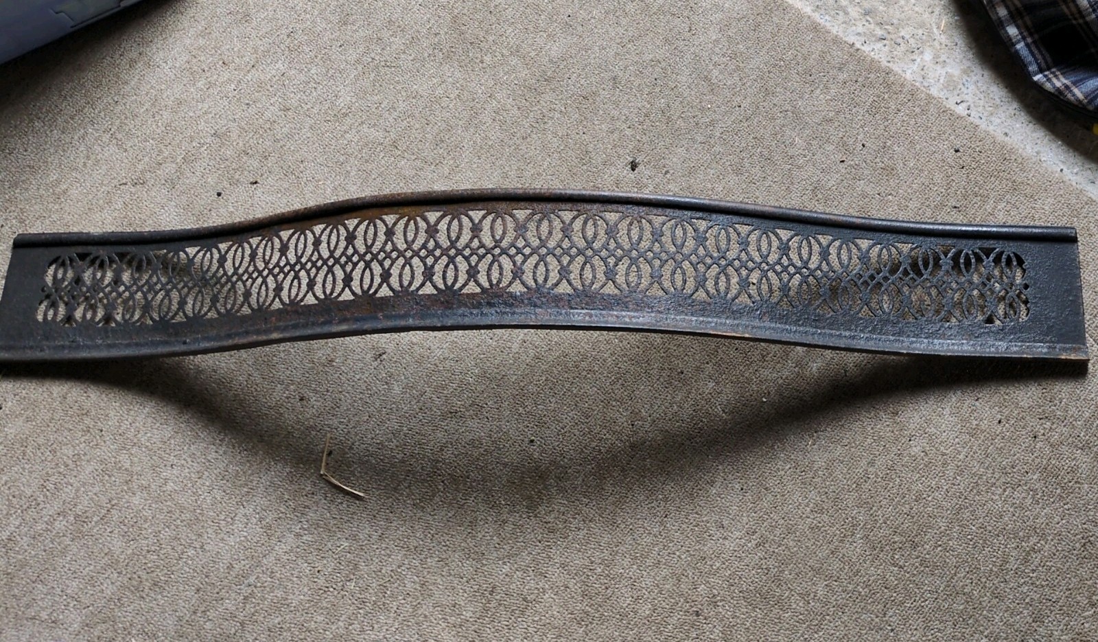 Serpentine Steel Fender for Fireplace