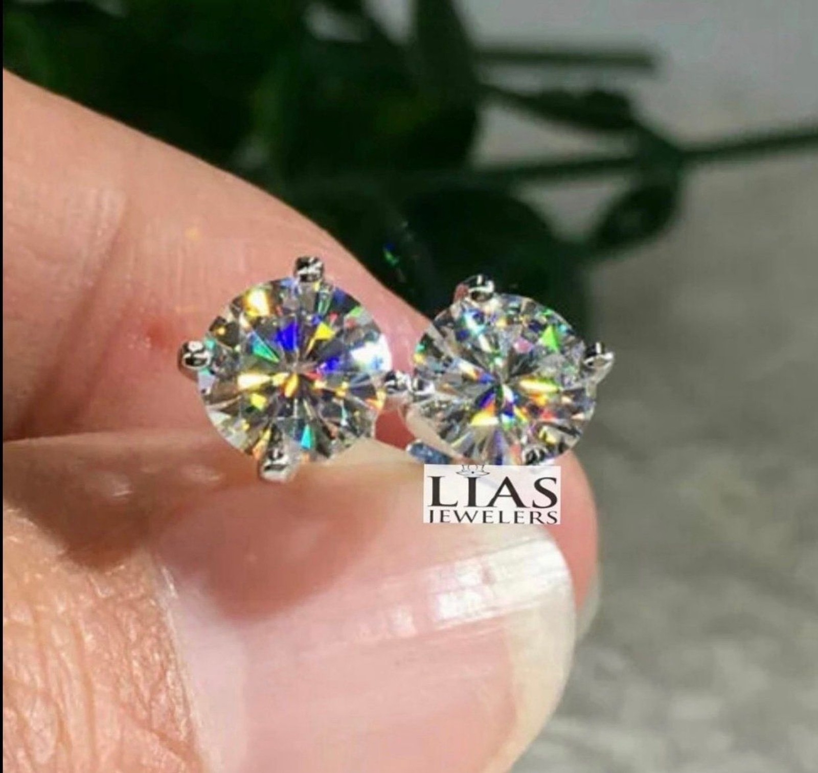 New 18k white gold studs earrings stud