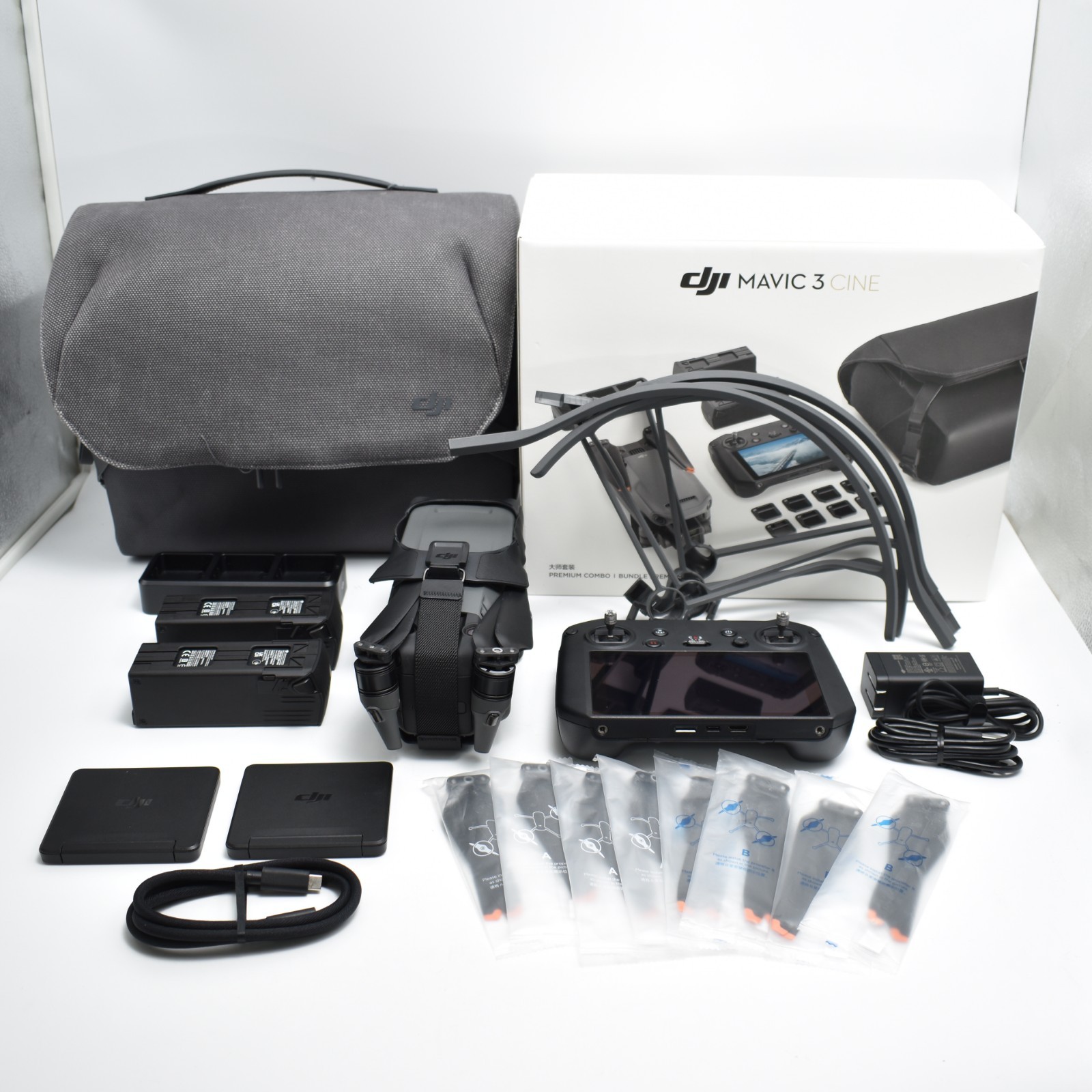 【NearMINT】DJI Mavic 3 Cine Premium Combo with the DJI RC Pro B#9082