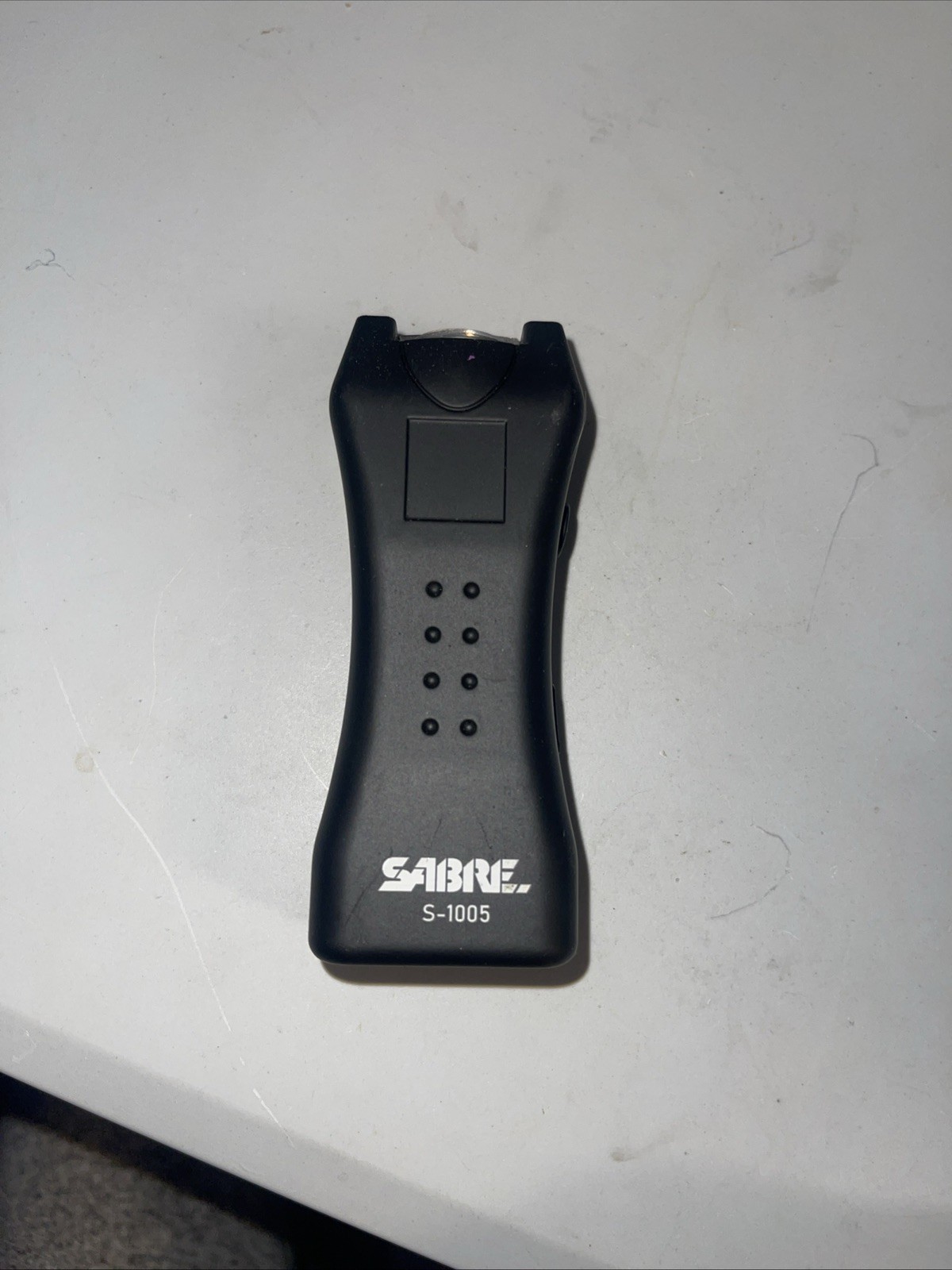 Sabre STUN GUN + FLASHLIGHT + HOLSTER Self-Defense BLACK S-1005-BK FAST SHIP #37