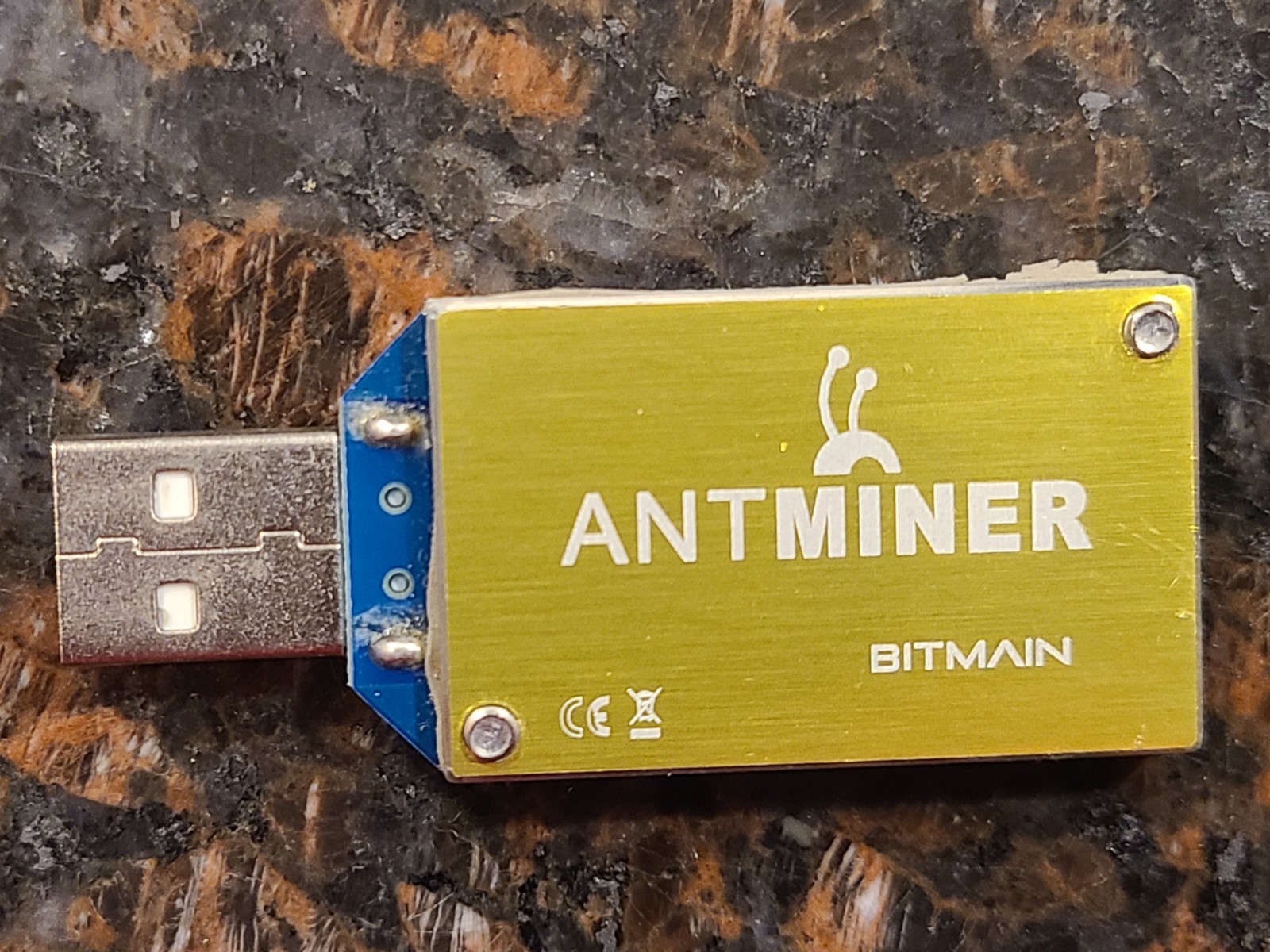 Bitmain Antminer U1 V1.1 SHA-256 Bitcoin (BTC) Miner Collectible, original case