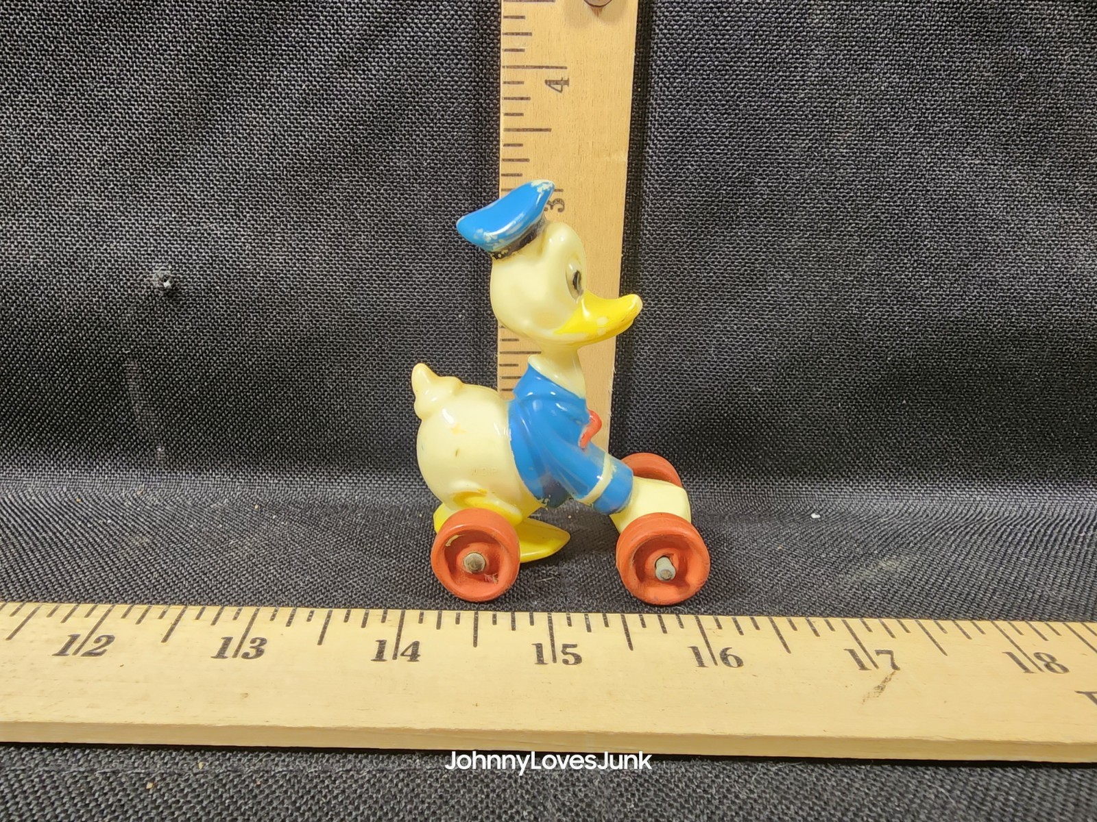 Vintage Disney Donald Duck Plastic Roller Wheeled Toy 