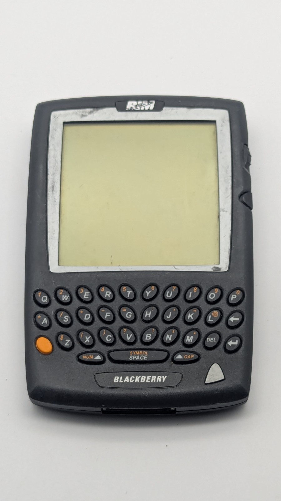 Vintage RIM BlackBerry R957m-2-5 Wireless Handheld Device FOR PARTS DISPLAY 04