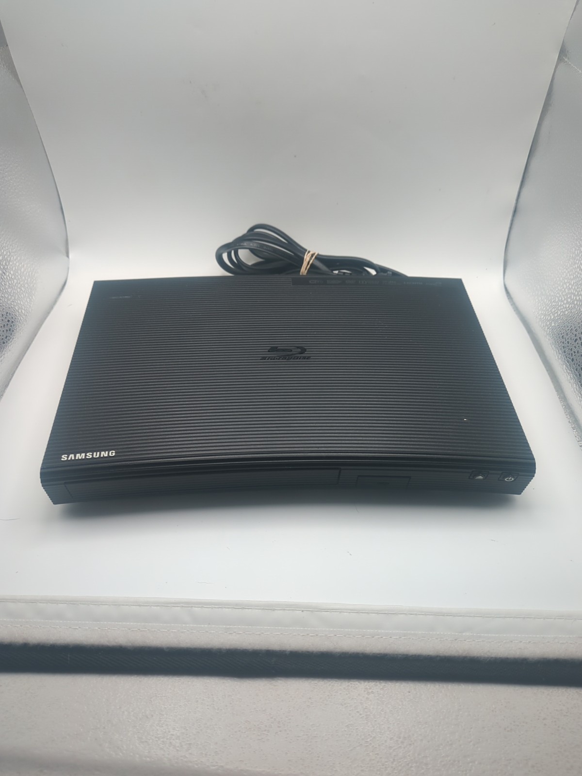 Samsung BD-J5700 Blu-Ray DVD Player Without Remote Control - Tested Works