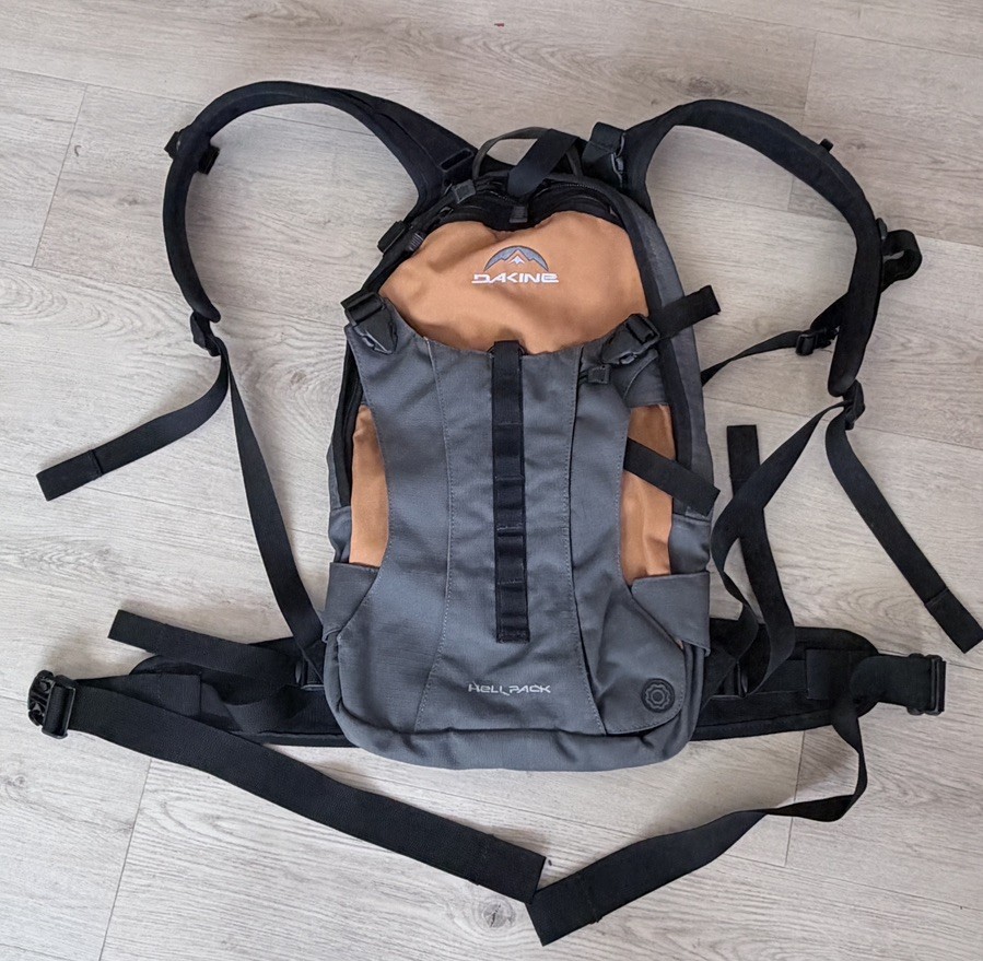 Dakine Heli Pack 8100-700-23 Ski Snowboard Backpack Orange/gray