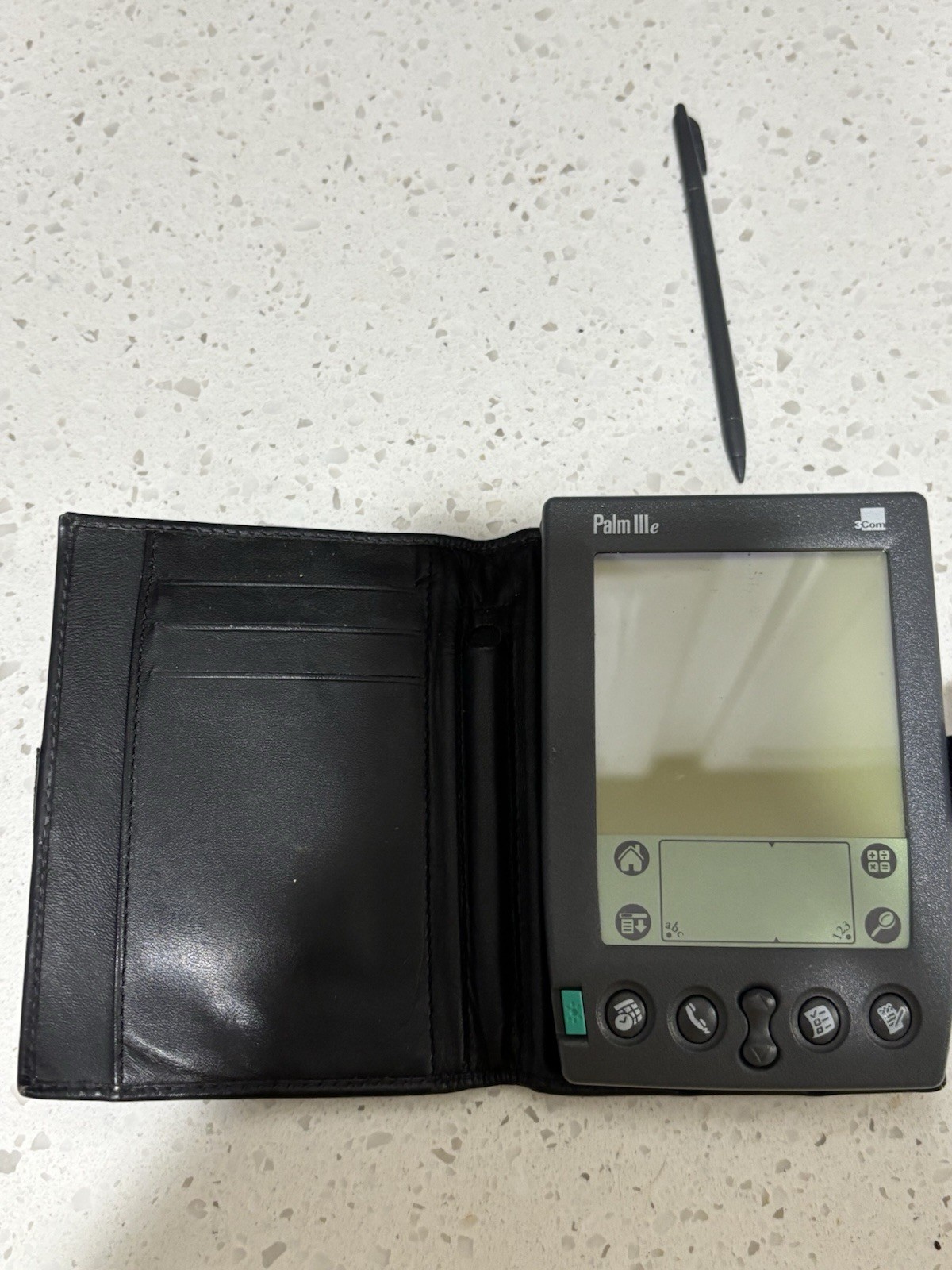 Vintage 3Com Palm IIIe PDA Organizer Palm Pilot w/Stylus Tested & Works!