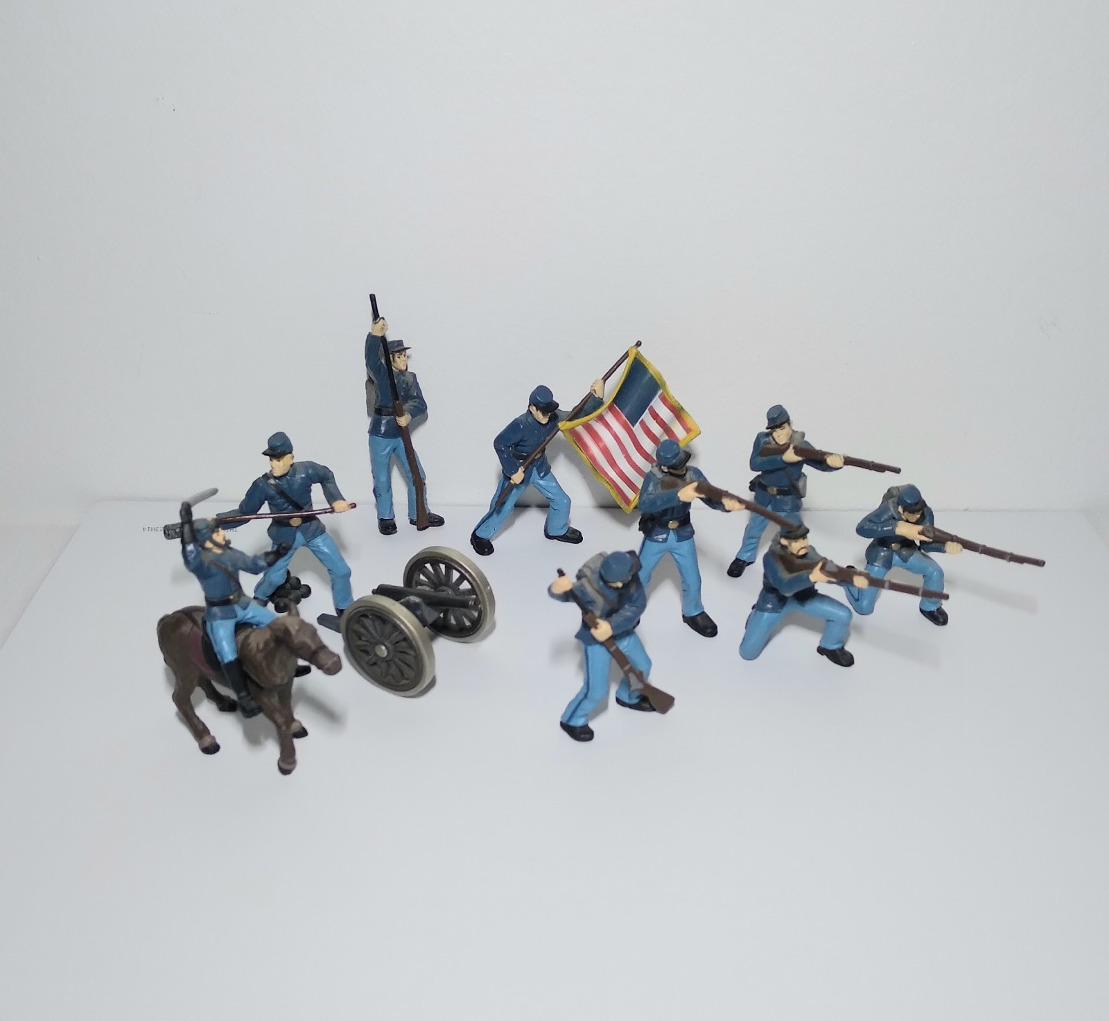 11 Pcs Set Civil War Plastic Union Army Toy Soldiers  Horse & Artillery Included