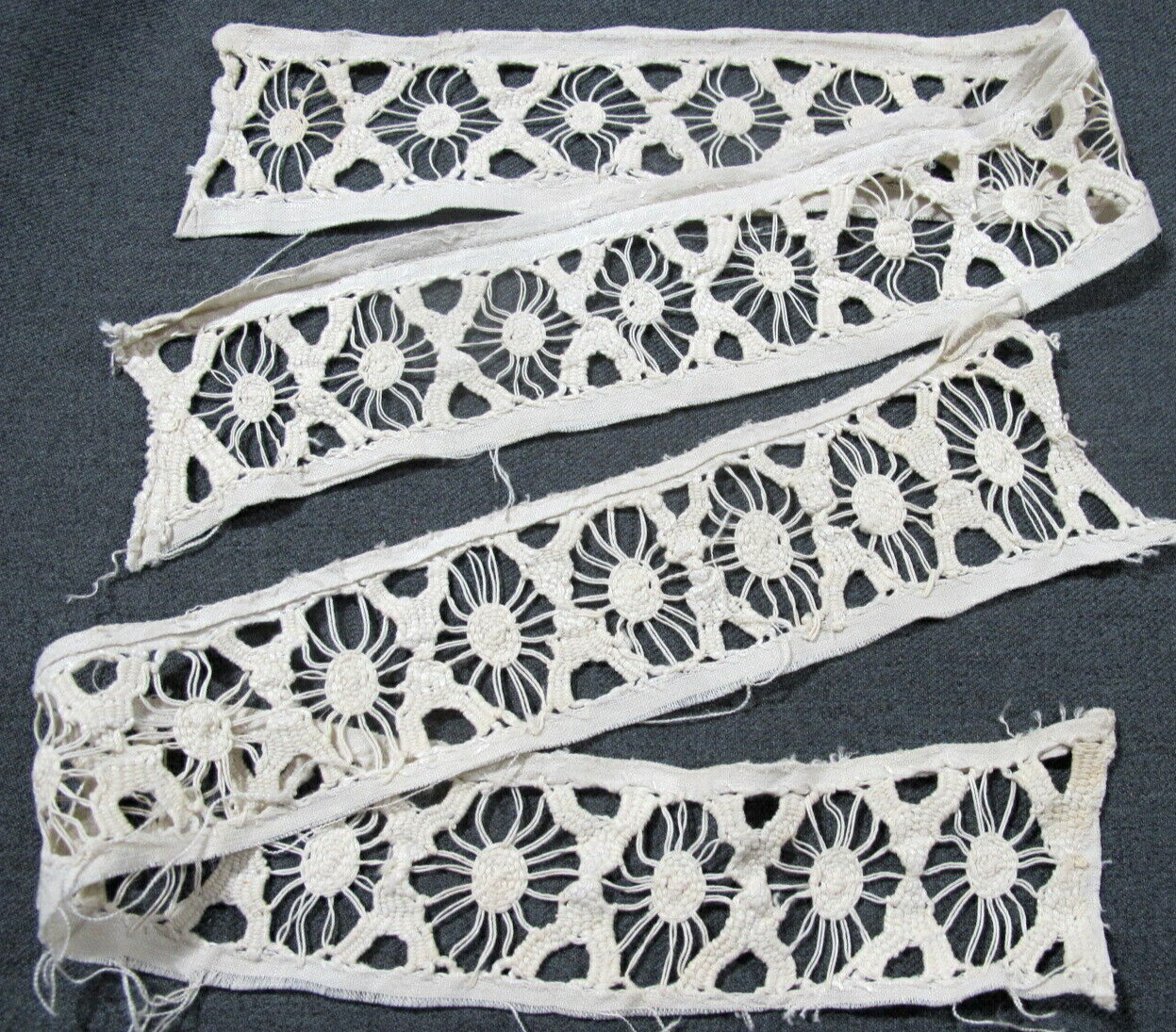 2 Vintage lace flowers linen rims trim edging  #86a