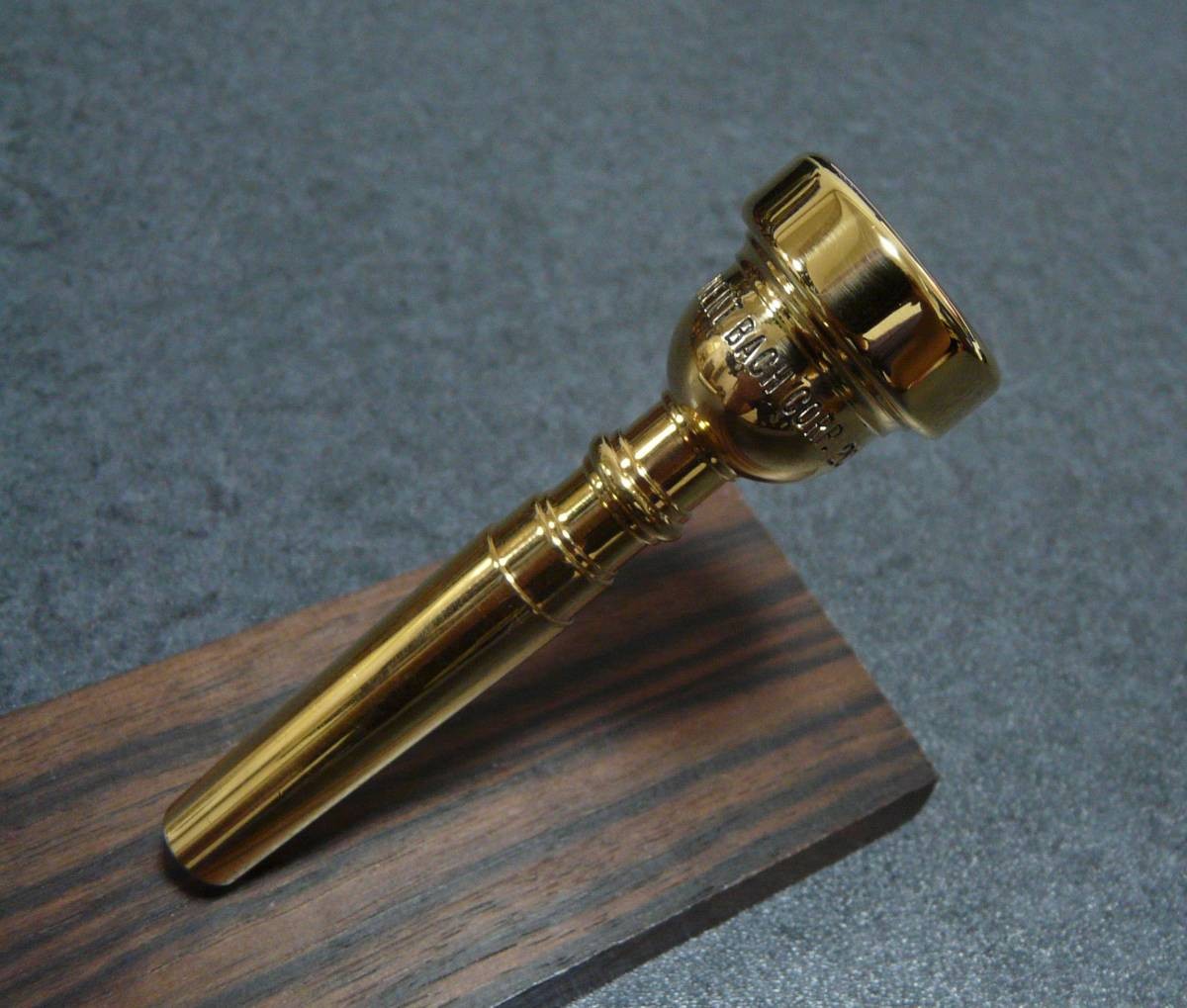 VINCENT BACH CORP. 2C GP MINT!!