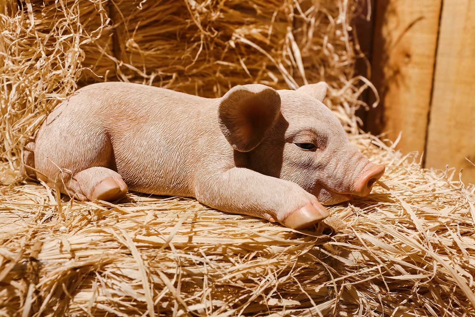 Hi-Line Gift 87686-A Pig Sleeping Statue Yard Decor