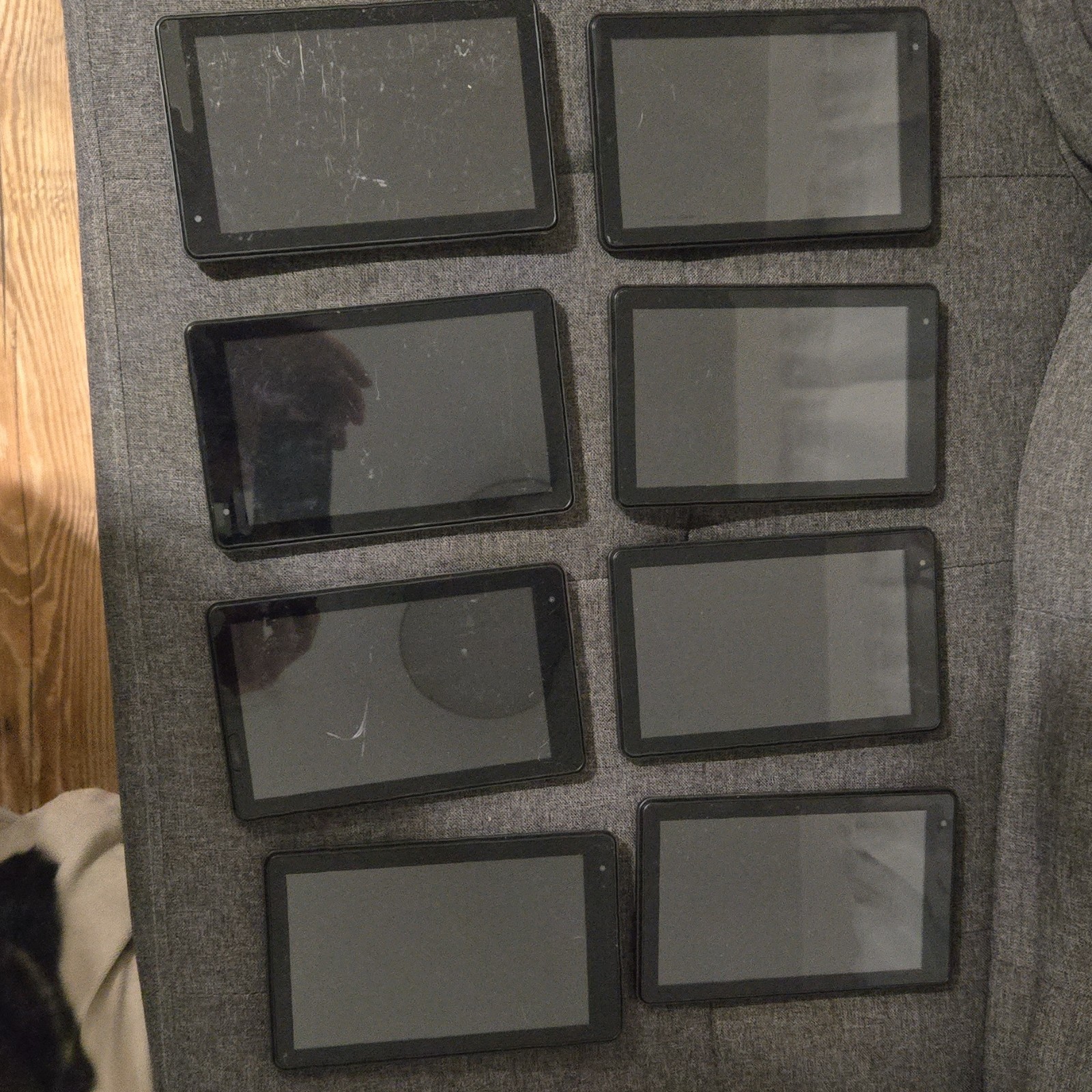 Apple iPad Tablet Mixed Lot Includes Multiple iPads and Charging Cables