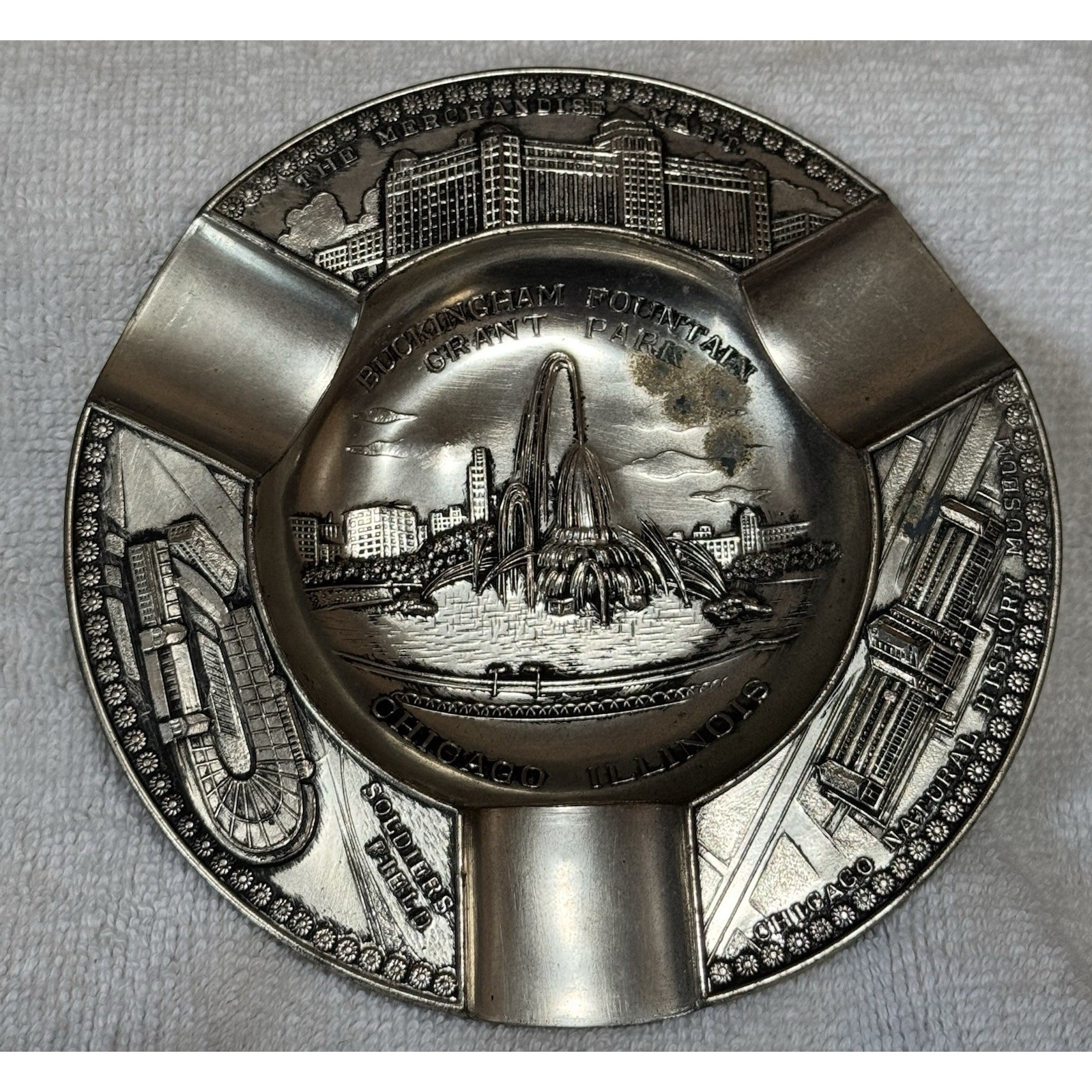 VINTAGE Mid Century Souvenir Ashtray CHICAGO GRANT PARK HISTORIC SIGHTS 6