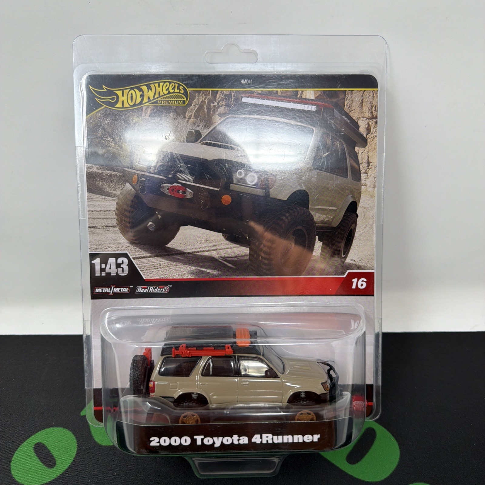 Hot Wheels Premium 2000 Toyota 4Runner #16 1:43 Metal Real Riders Mattel