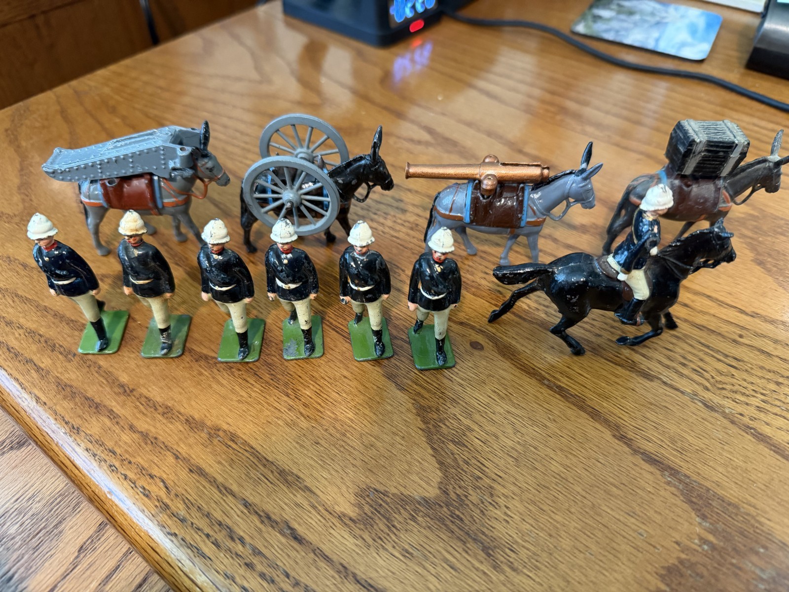 BRITAINS TOY SOLDIERS SET #28 *** MOUNTAIN ARTILLERY *** L@@K!