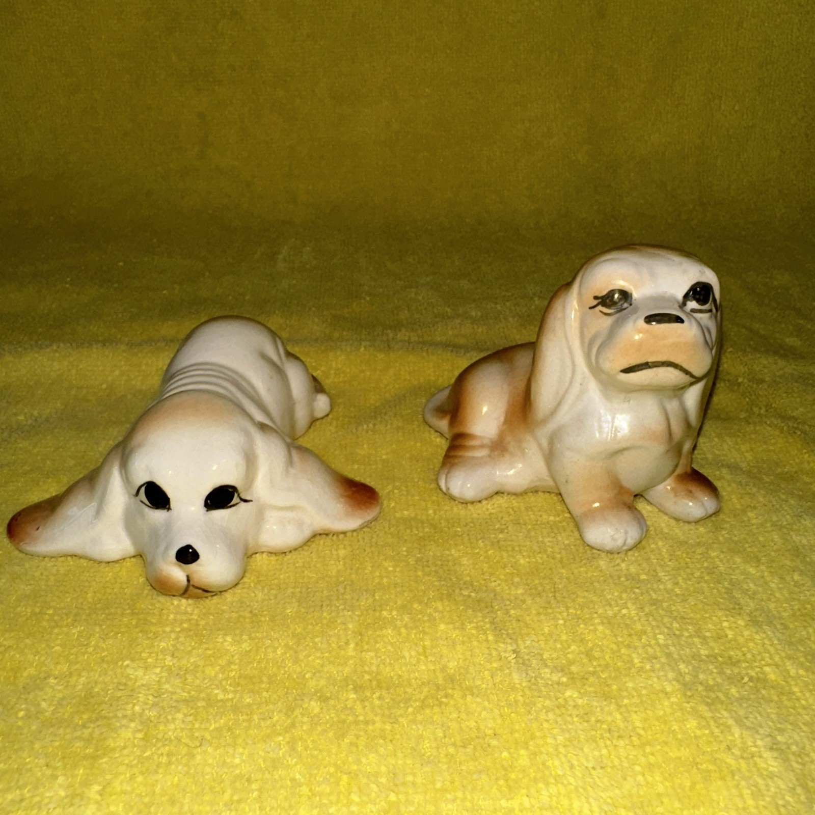 Pair of Vintage Hound Spaniel Puppy Figurines