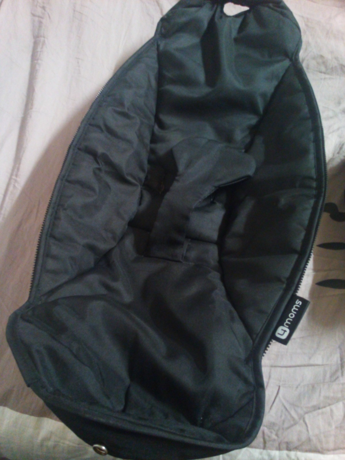4moms MamaRoo nfant Seat - black seat fabric
