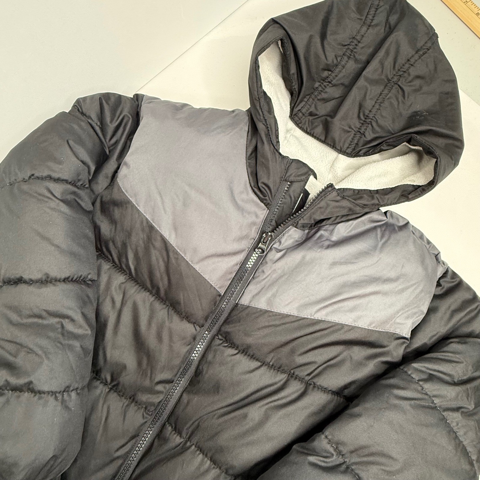 Old Navy Kids Black Grey Colorblock Fleece Lined Hooded Puffer Jacket L 10-12