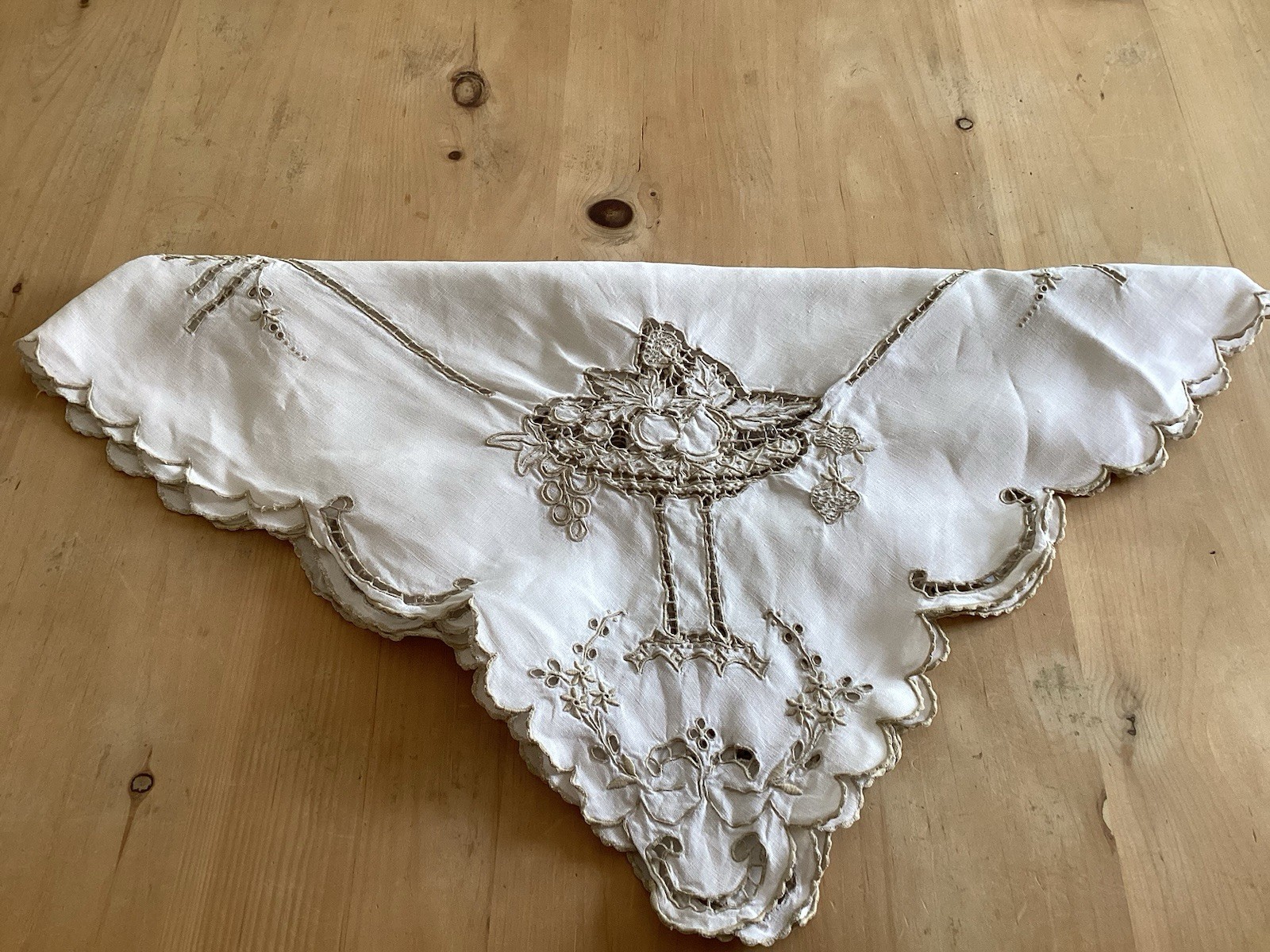 Linen Cutwork Vintage Square Tablecloth OffWhite Beige English Country House