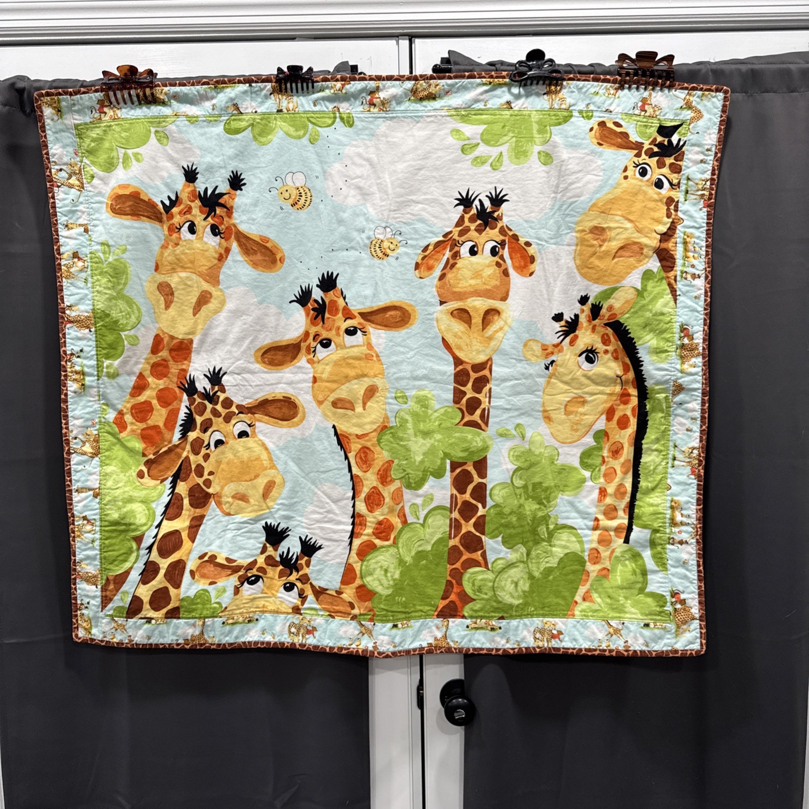 Zoe The Giraffe II - SB 20062-430 Susybee Baby Quilt - Hand stitched