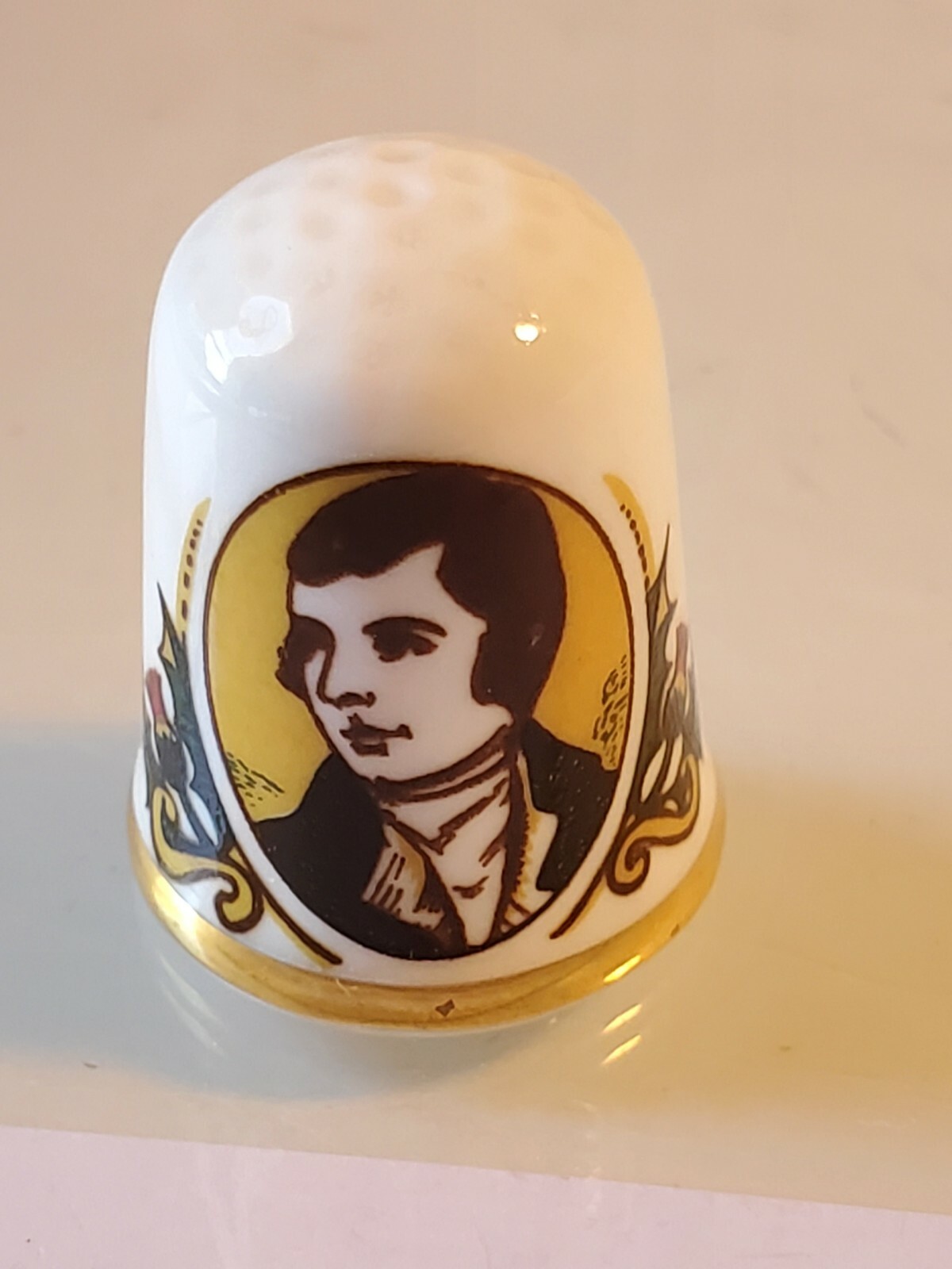 Vintage Caverswall Thimble Robert Burns mint condition gold gilding box3
