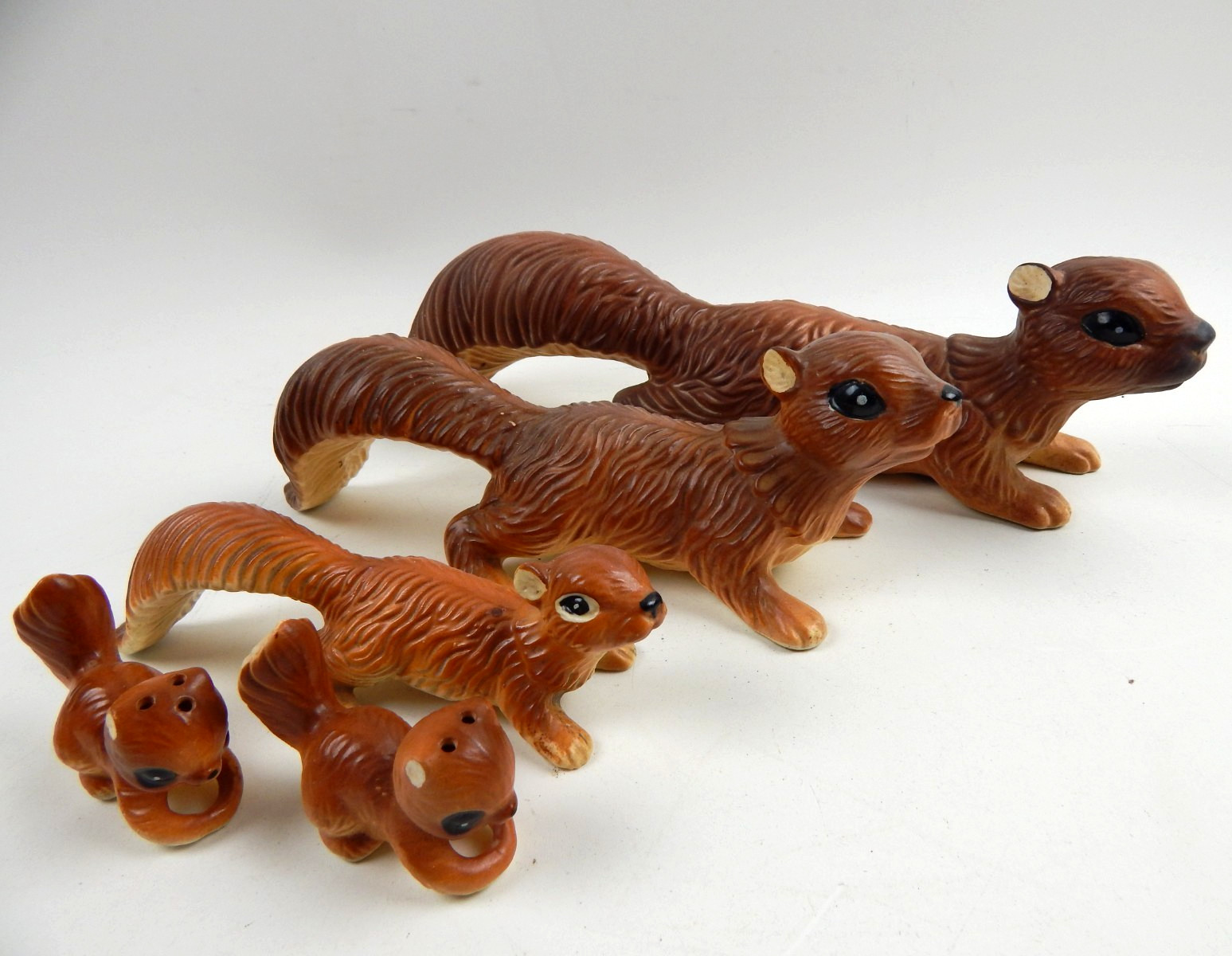 Lot of 5 Vintage Ceramic Bushy Tail Big Eyed Brown Squirrels Family Tree Hanging