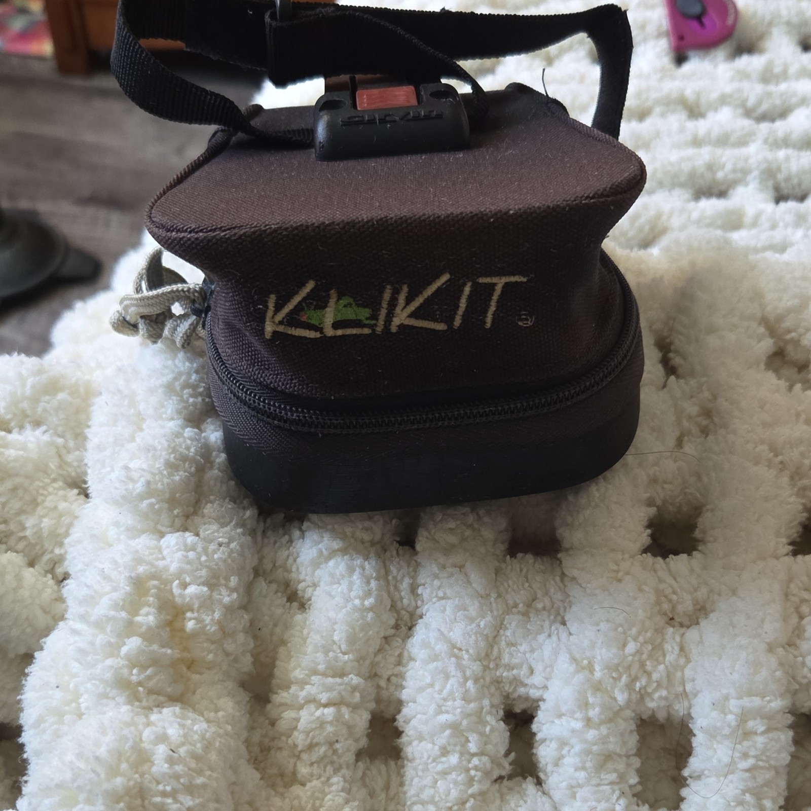 KLIKIT Small Blk bike bag  Zippered Pouch Bag with Adjustable Strap
