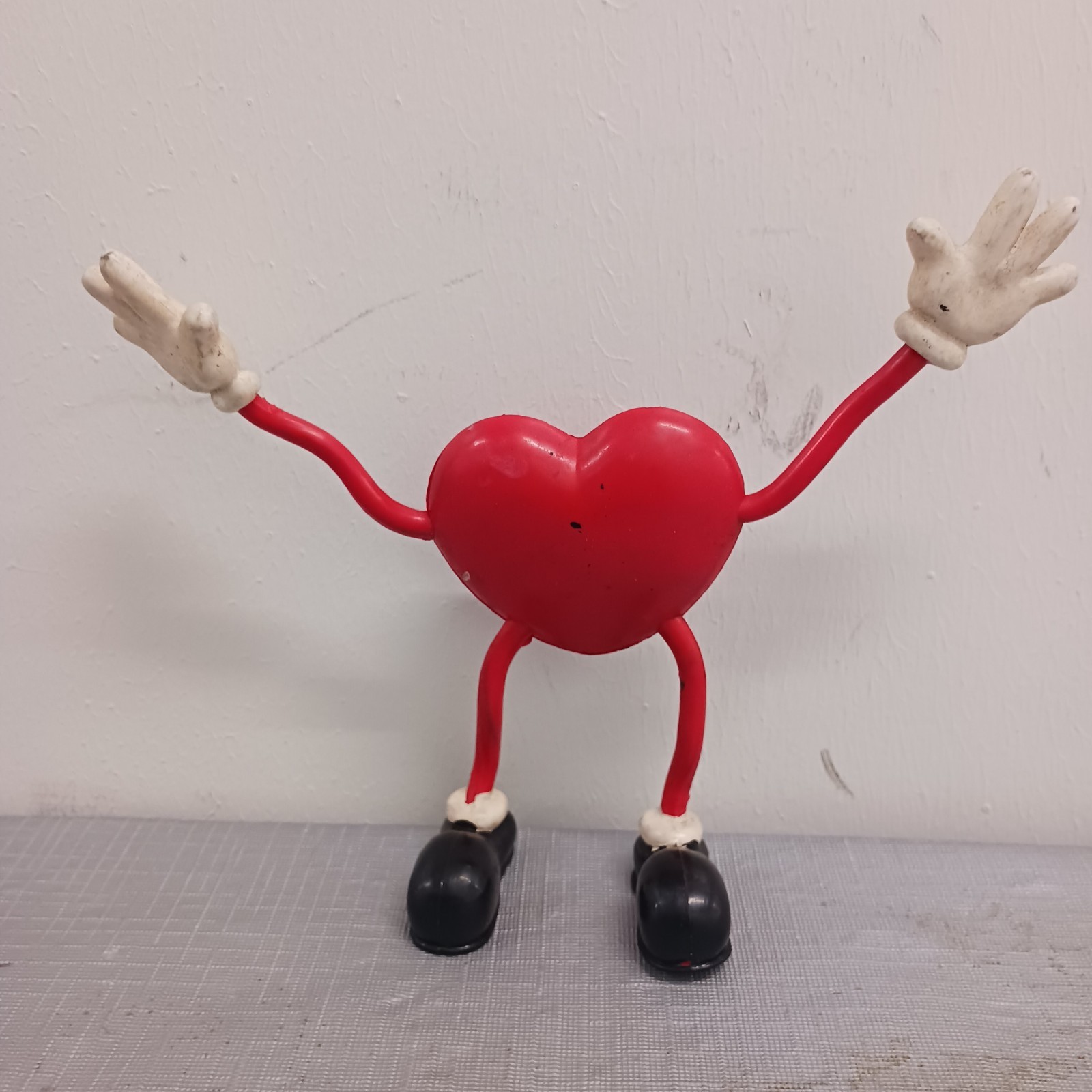 Vintage Bendy Heart Figure Toy 6" 1987 Easy Aces 