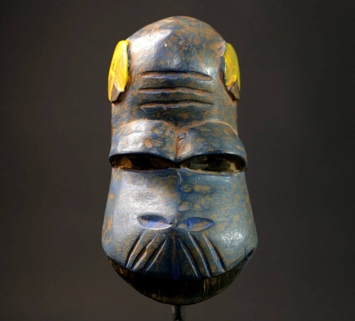 African Mask Hand Carved Wood Tribal Wall Hanging Artifact-8642