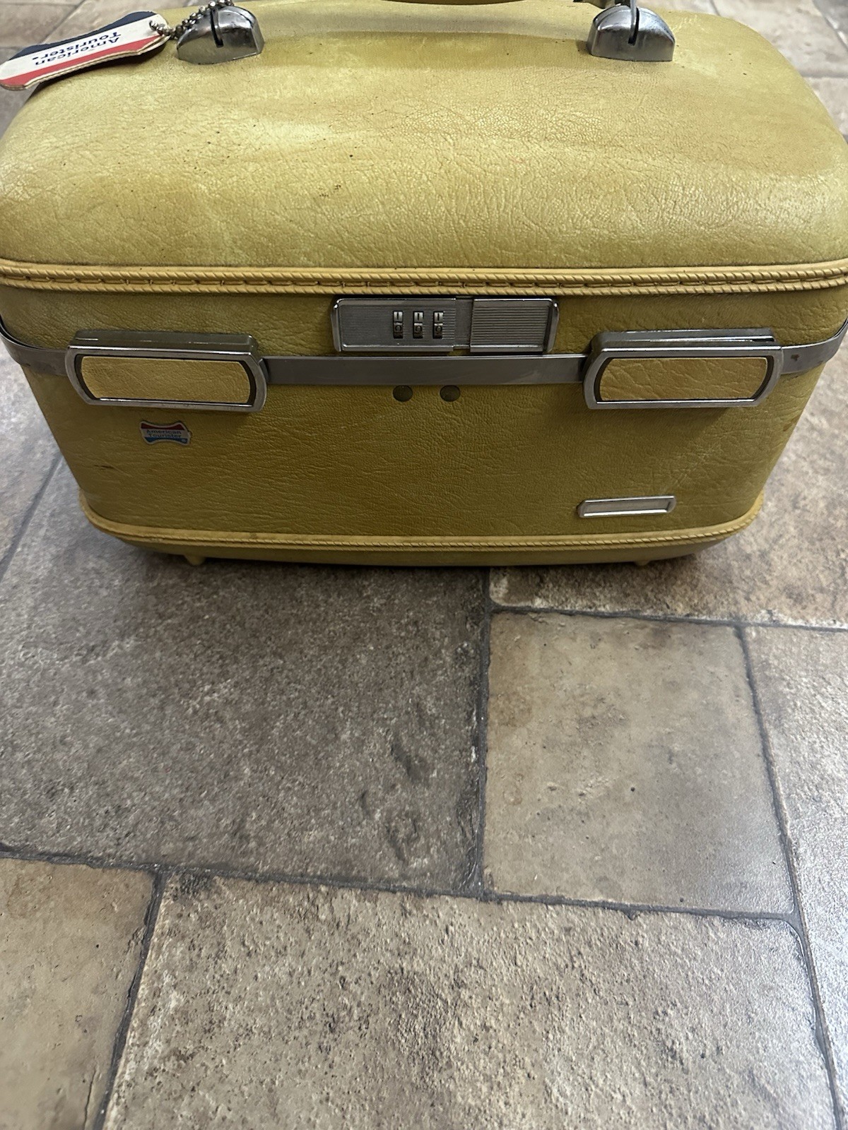 American Tourister Vintage Train Case Carry On Luggage