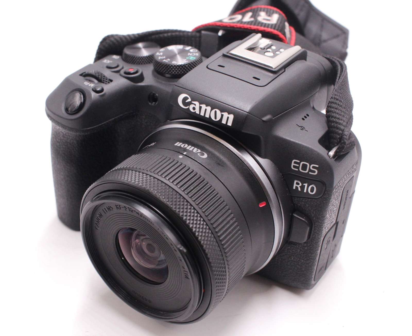 Canon EOS R10 Mirrorless Camera with RF-S 18-45mm Lens - GREAT CONDITION
