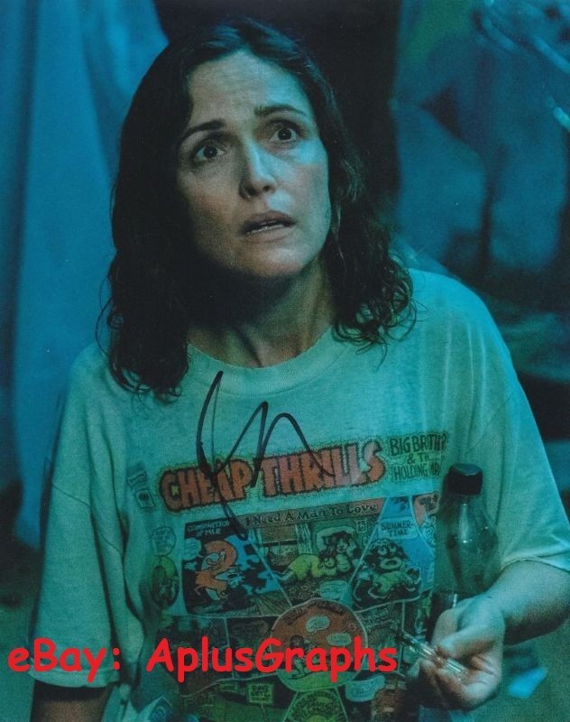 ROSE BYRNE... If I Had Legs, I'd Kick You - SIGNED