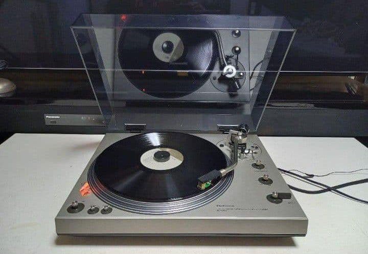 Technics SL-1300 Fully Automatic Turntable w/ Arm Subweight
