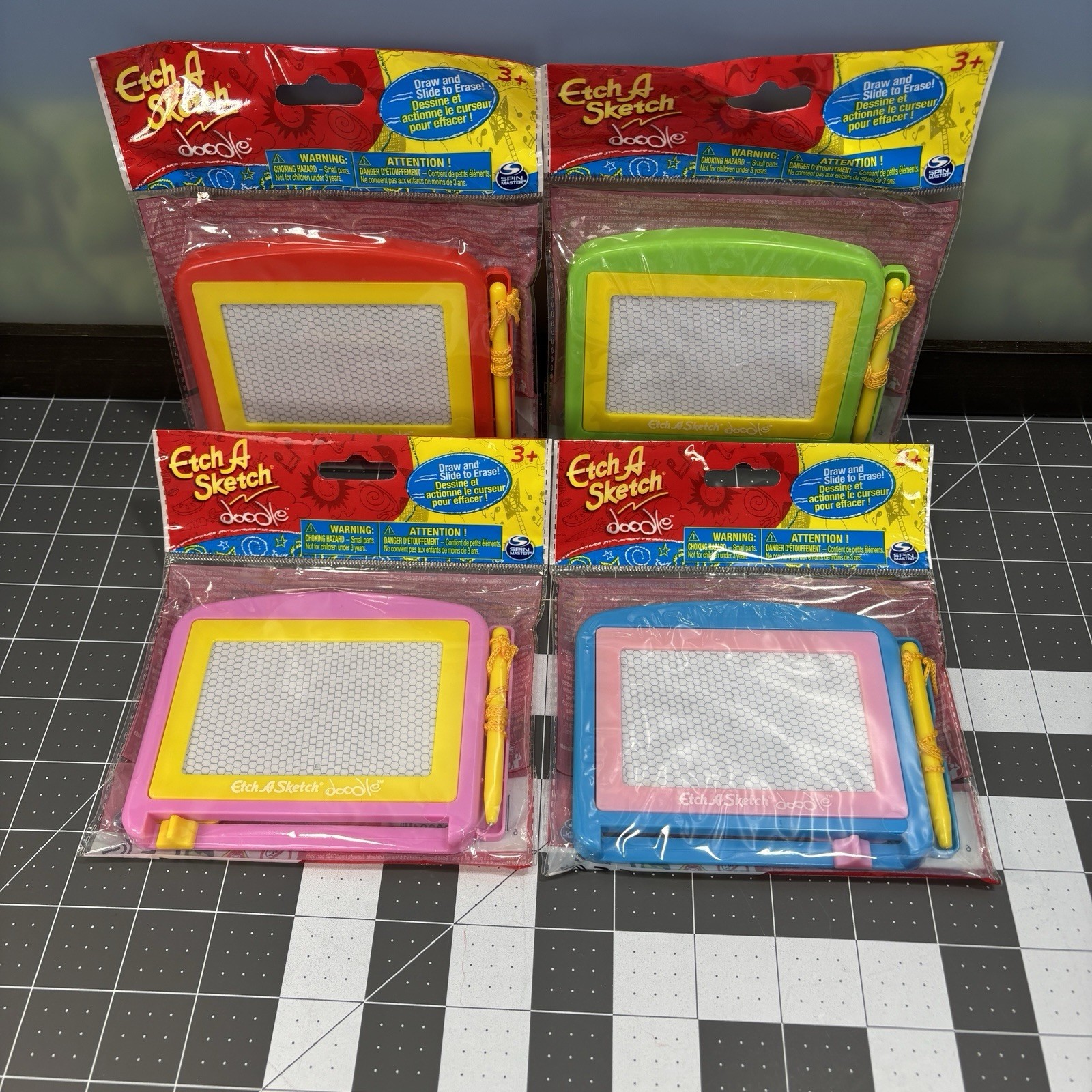 Etch A Sketch Doodle Lot of 4 Red Green Pink Blue Write Draw Magnet Slide Erase