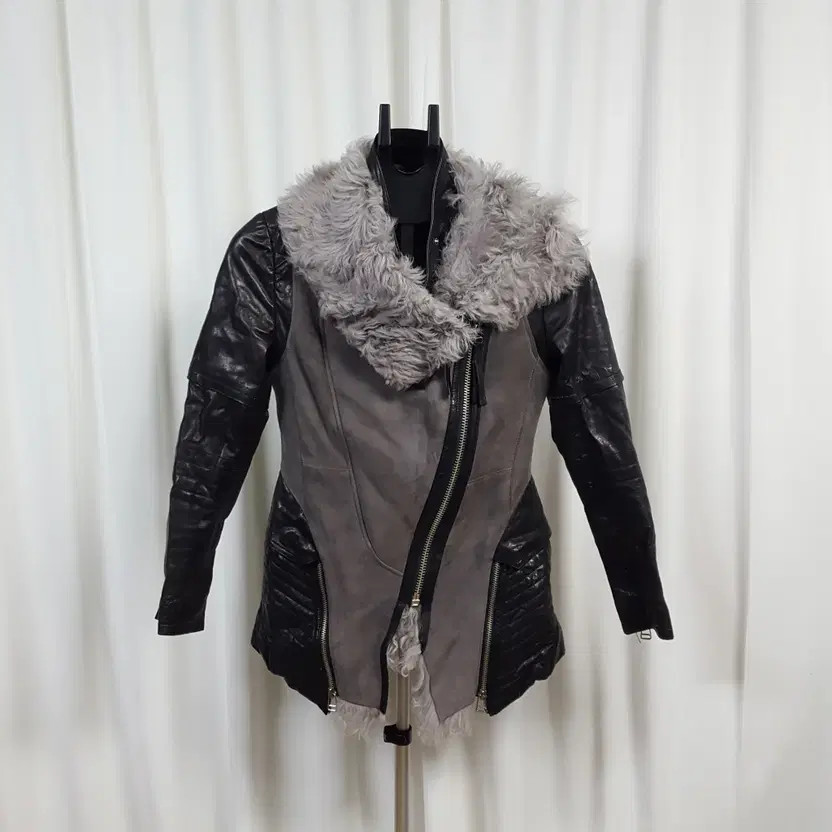 TANKERS Women's Leather Faux Fur Vest S Ivory