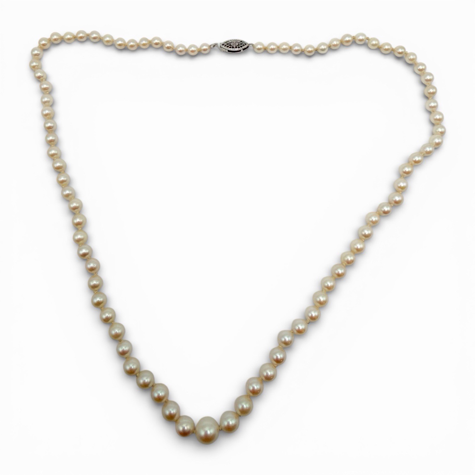 Pearl Graduating Necklace With 14k White Gold Clasp 17in Long
