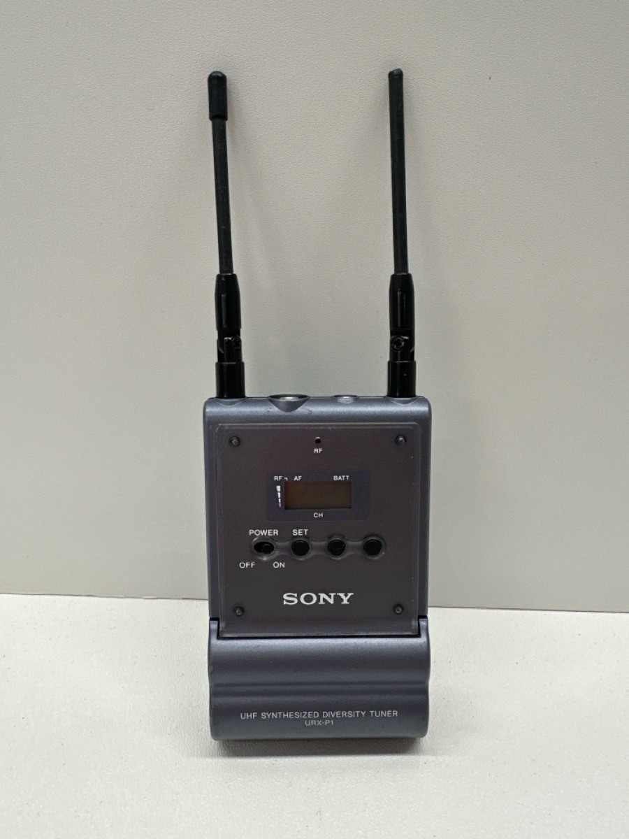 SONY UHF SYNTHESIZED DIVERSITY MODEL: URX-P1 (P04010483)