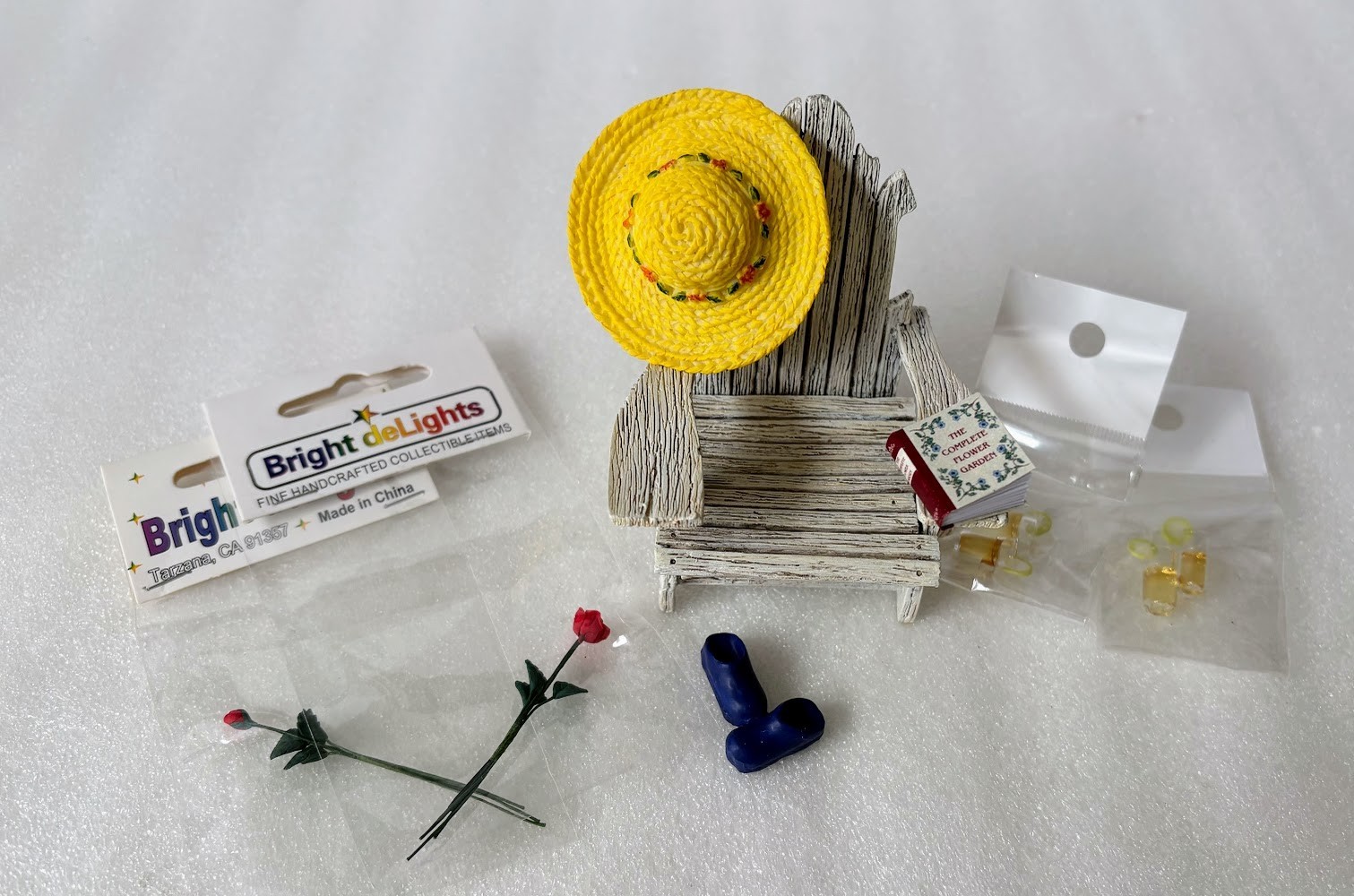 Lot of 1:12 scale Dollhouse Gardening Miniatures