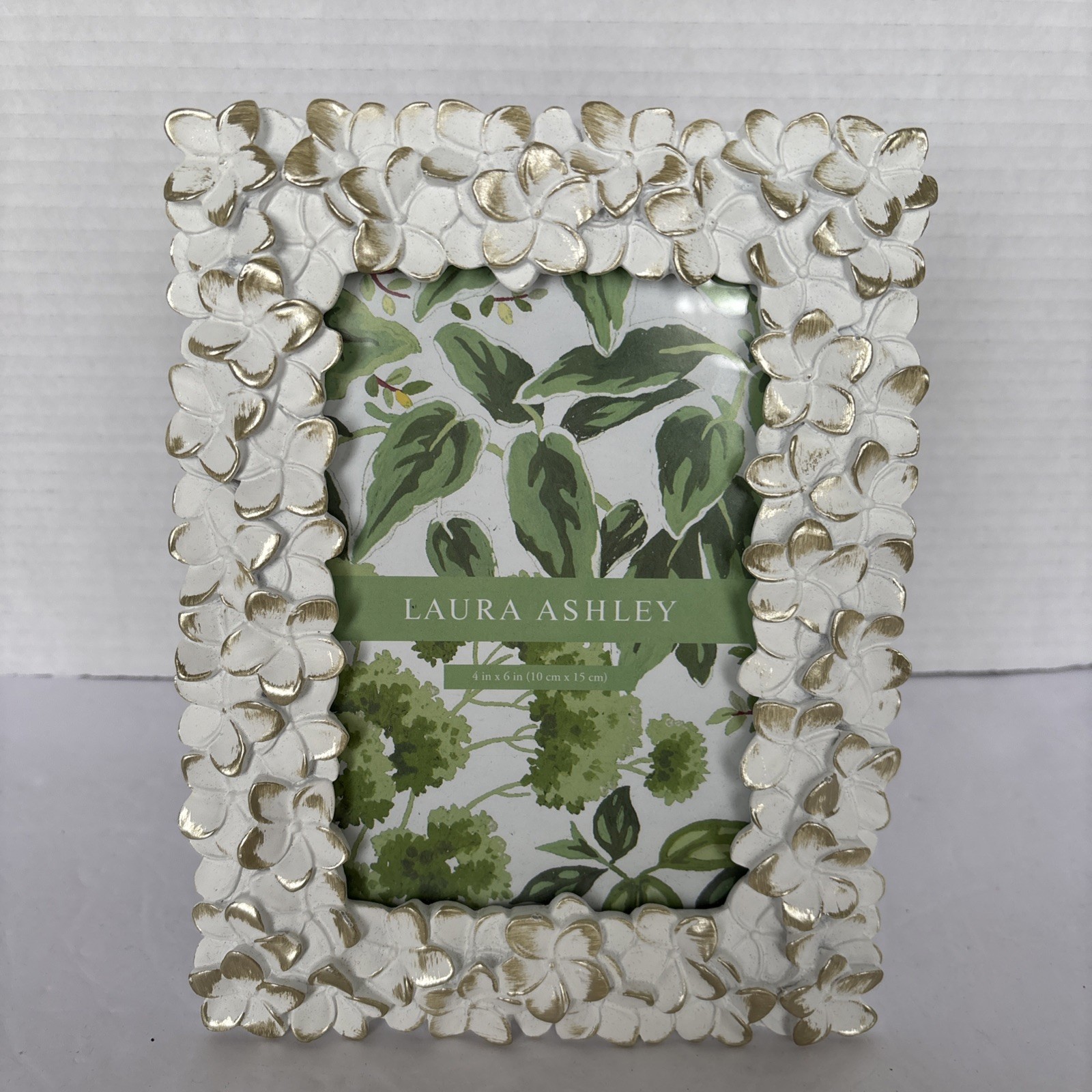Laura Ashley White Gold Textured Flower Photo Picture Frame 4"x6" hang or stand