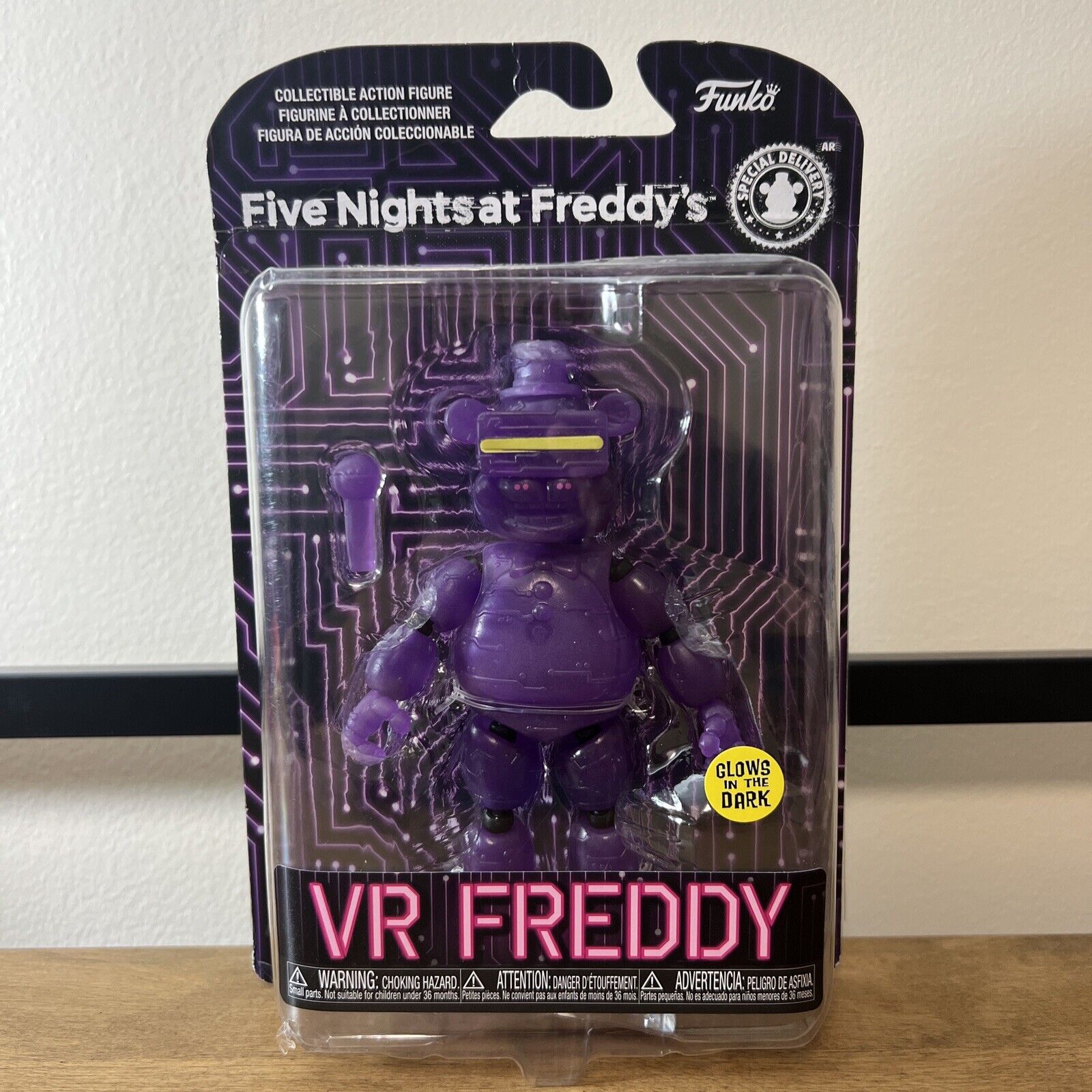 Funko FNAF Five Nights At Freddy's VR FREDDY Action Figure GITD S7