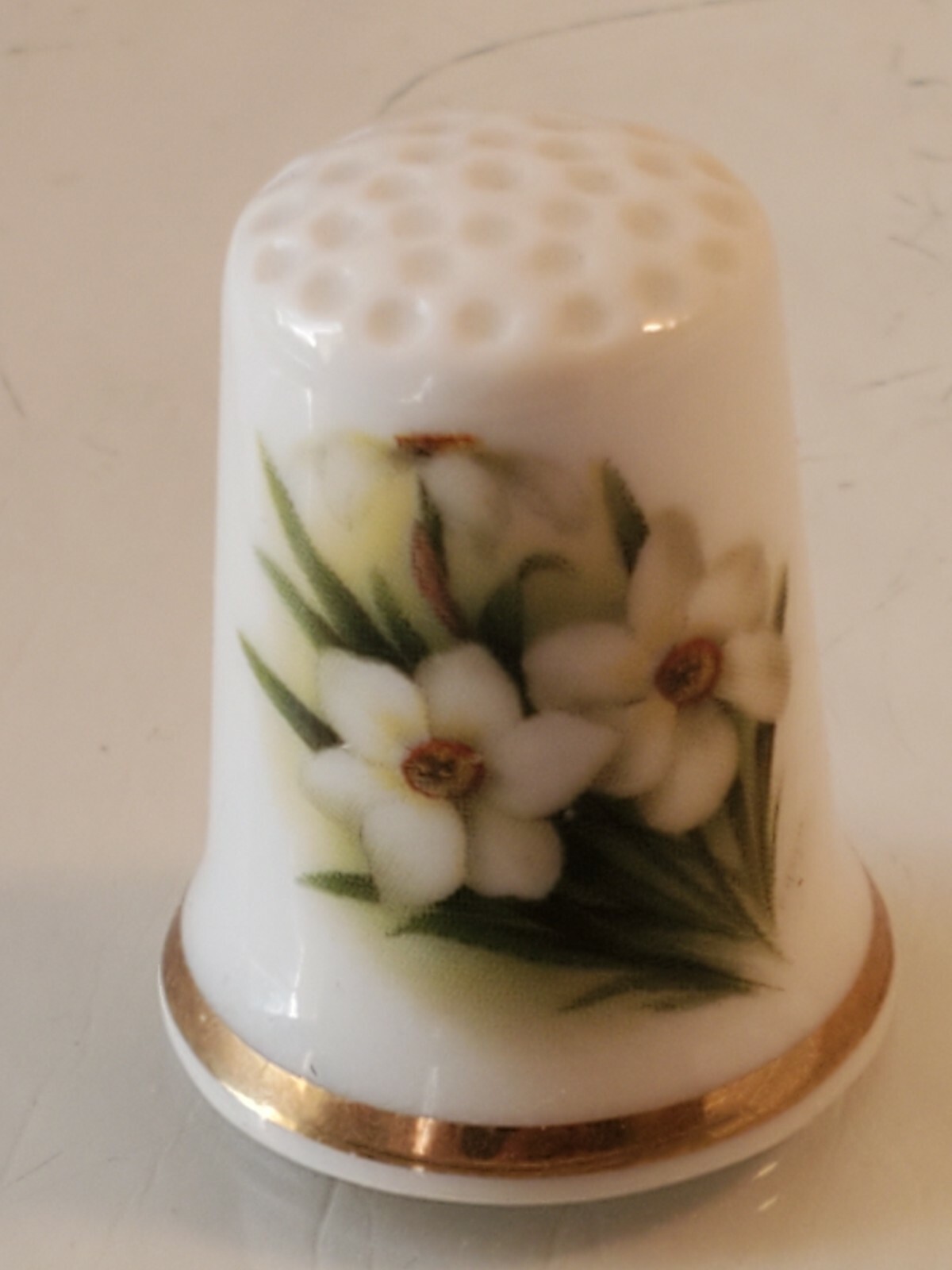 Vintage konig Thimble West Germany exquisite design SIGNED gold gilding box1