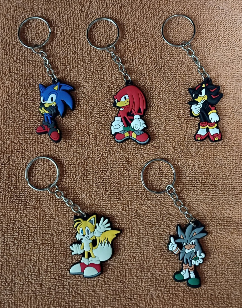 5pc. SONIC THE HEDGEHOG KEYCHAIN SET - Tails, Knuckles, Silver, Shadow & Sonic!