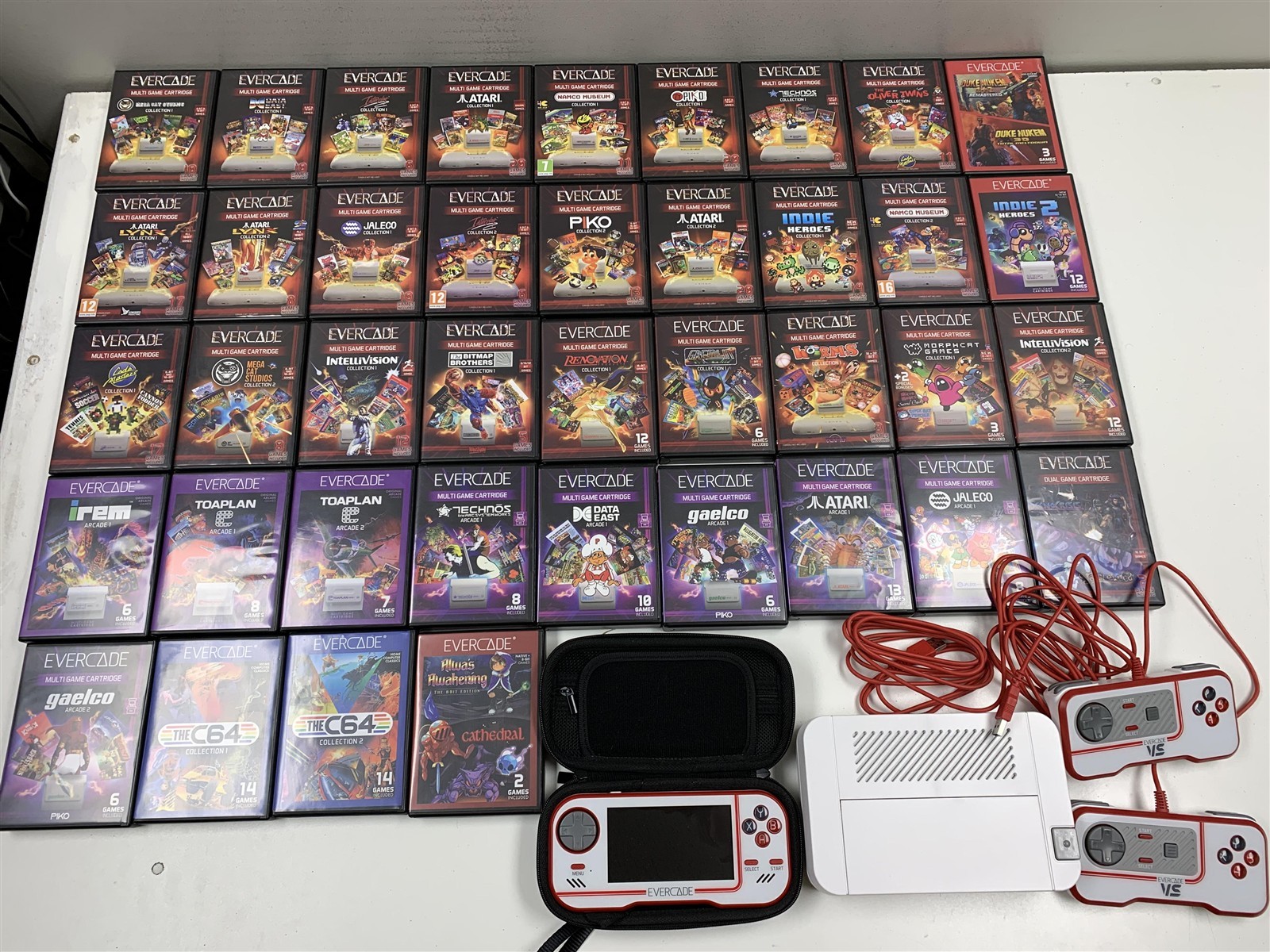 Evercade VS Console & EXP Handheld Bundle with 2 Controllers & All Games CIB