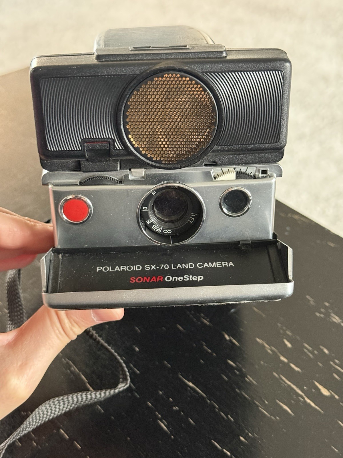 Polaroid SX-70 Sonar OneStep Land Camera Autofocus Vintage Instant